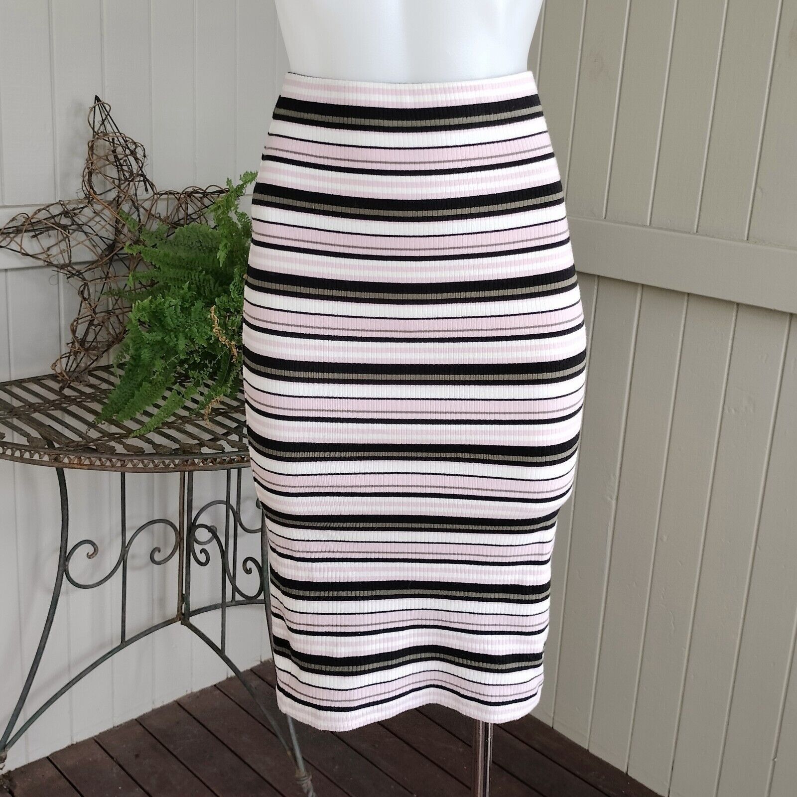 Designer Sportsgirl Skirt Pink High Waisted Striped Midi Bodycon Size 24" / US 00 / IT 34 - 1 Thumbnail