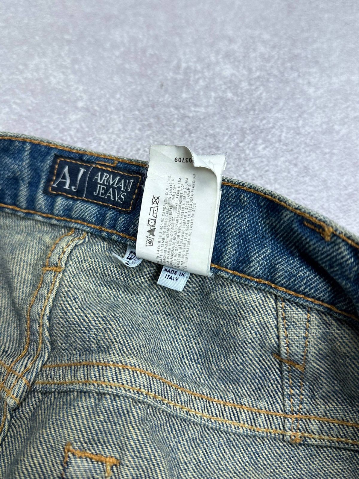 Emporio Armani Vintage Armani Metal Logo Baggy Denim Jeans Pants Rare 33 Size US 33 - 10 Thumbnail