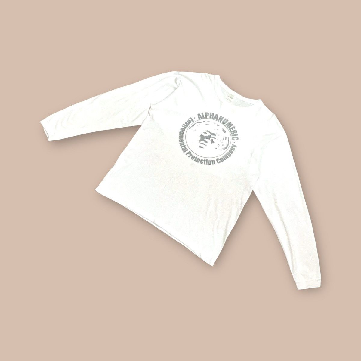 Alphanumeric ALPHANUMERIC Long sleeve White tee Size US L / EU 52-54 / 3 - 1 Thumbnail