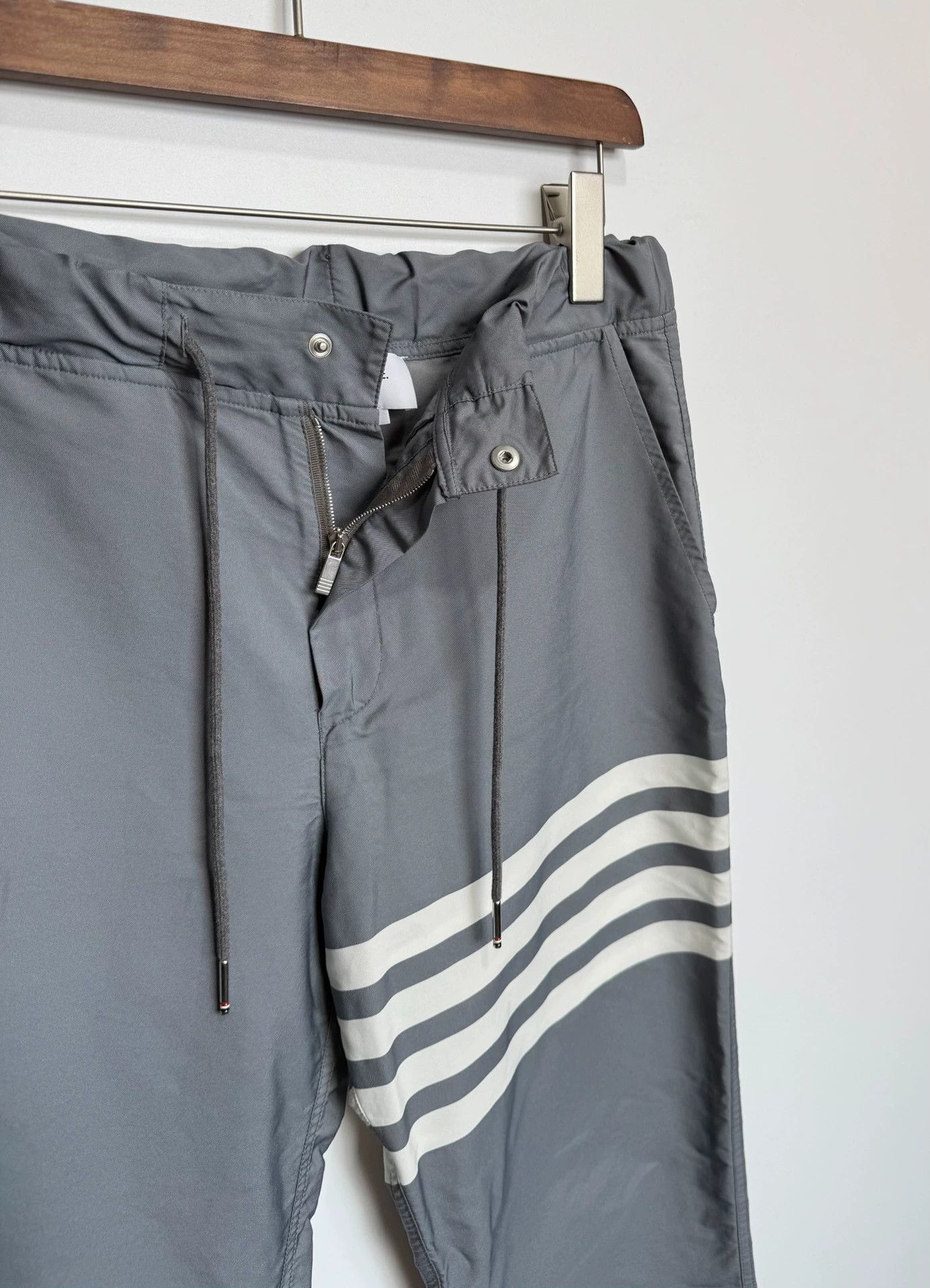 Thom Browne Thom Browne Tech Nylon Grey Jogger Pants Size 1 Size US 28 / EU 44 - 3 Thumbnail