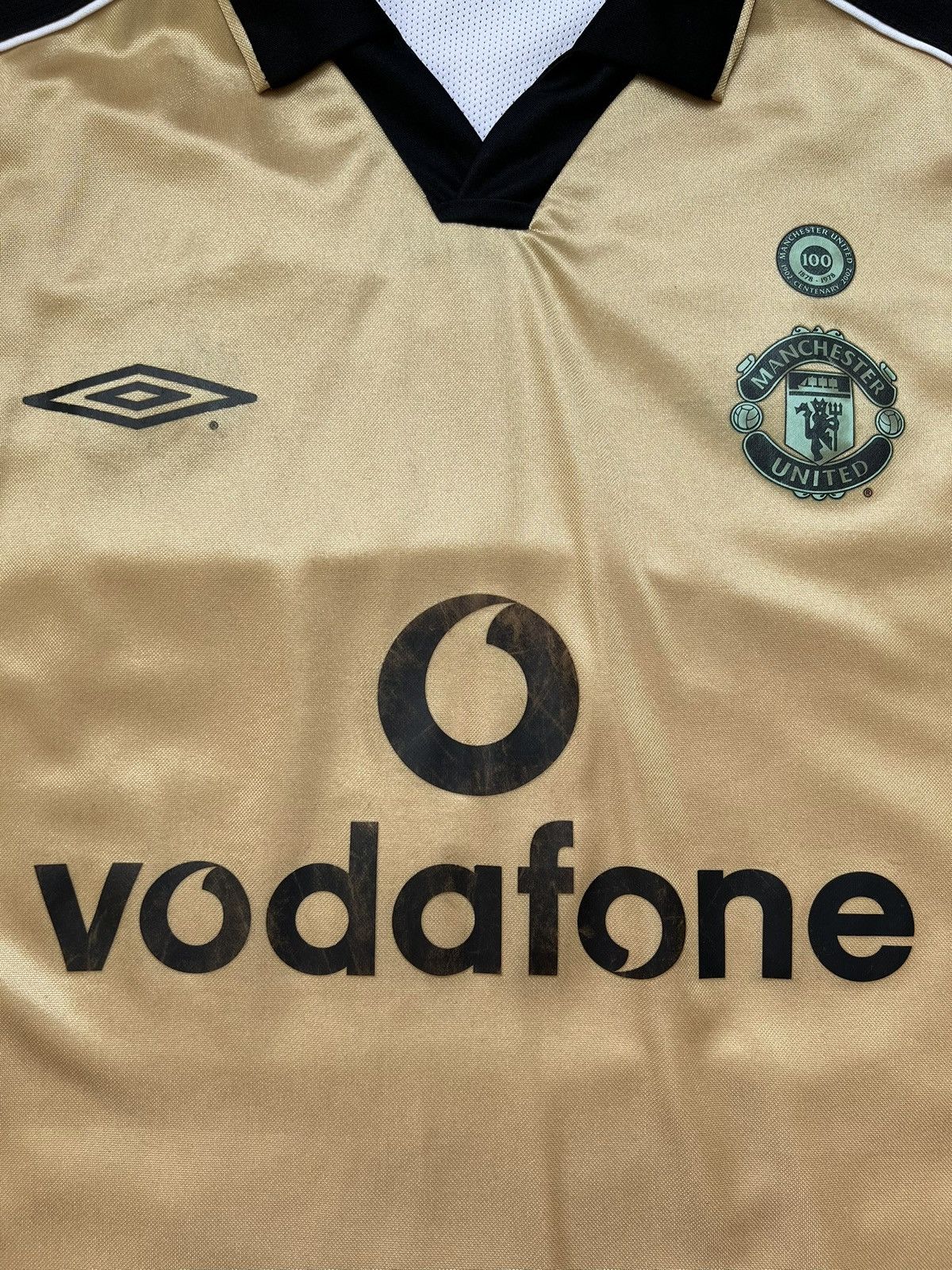 Umbro Manchester United 2000/01 Away Kit Reversible Size US L / EU 52-54 / 3 - 11 Thumbnail