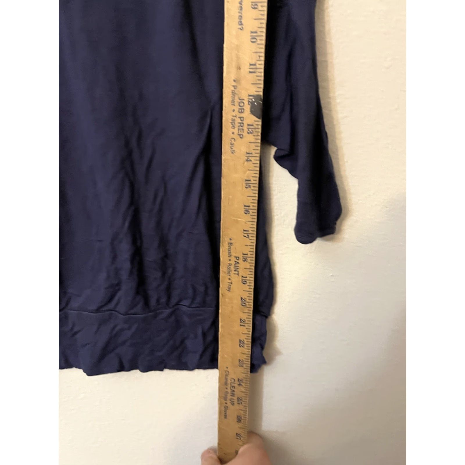 H&M H&M Navy Blue Solid 3/4 Sleeve V-Neck Women's Blouse US Medium Size M / US 6-8 / IT 42-44 - 4 Thumbnail