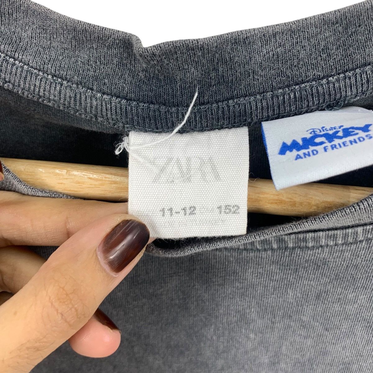 Disney ZARA x DISNEY MINNIE MOUSE Stone Faded Tee Shirt Top Boxy Size S / US 4 / IT 40 - 8 Thumbnail