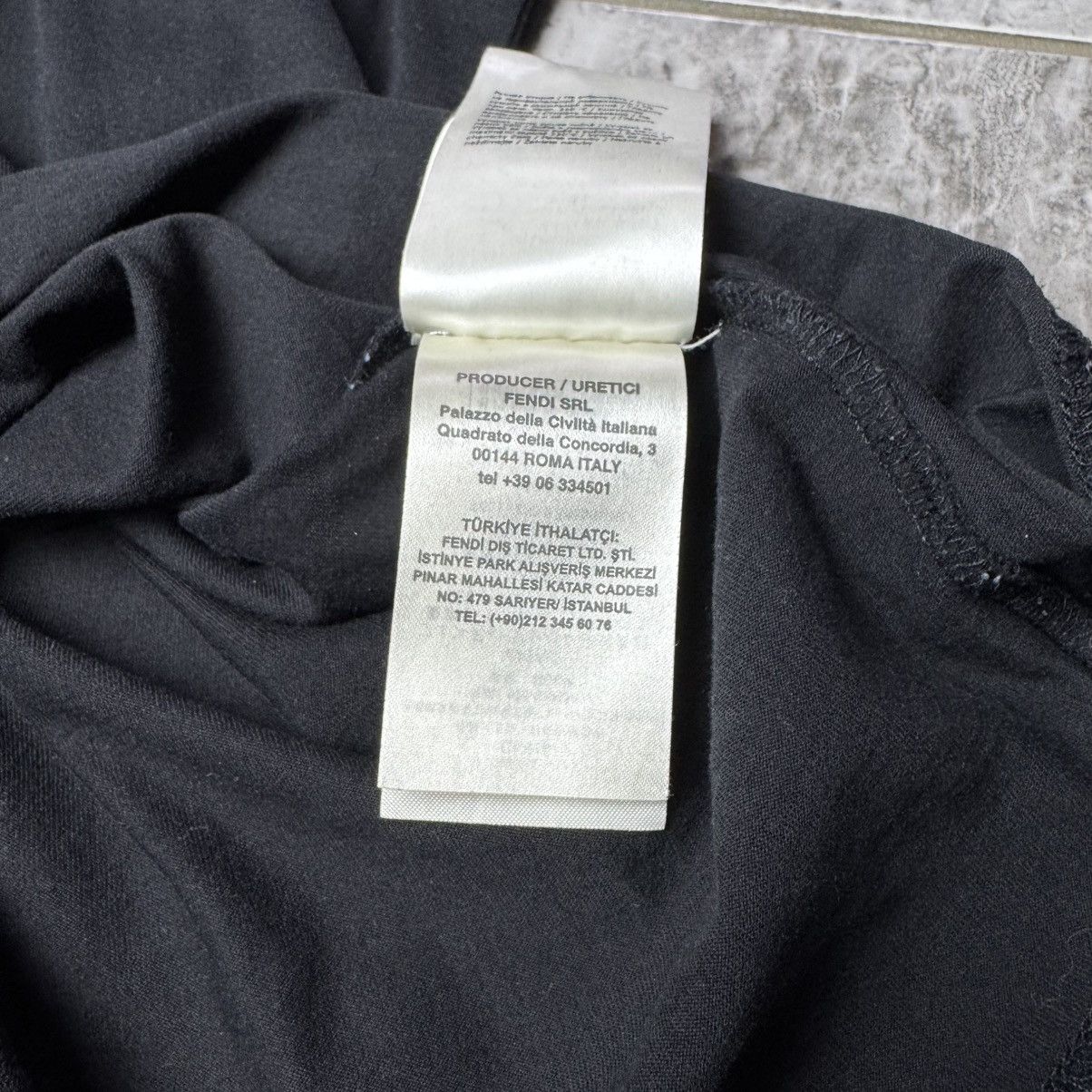 Fendi × Vintage Men’s Fendi F Logo printing t-shirt authentic Size US L / EU 52-54 / 3 - 10 Thumbnail