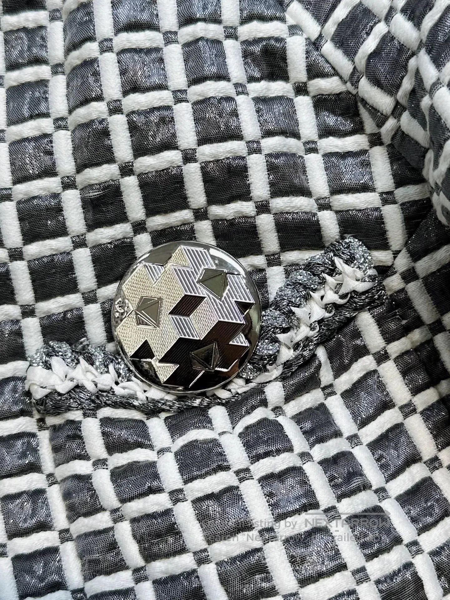 Chanel Chanel Gray White Plaid Short Jacket. Size US M / EU 48-50 / 2 - 3 Thumbnail