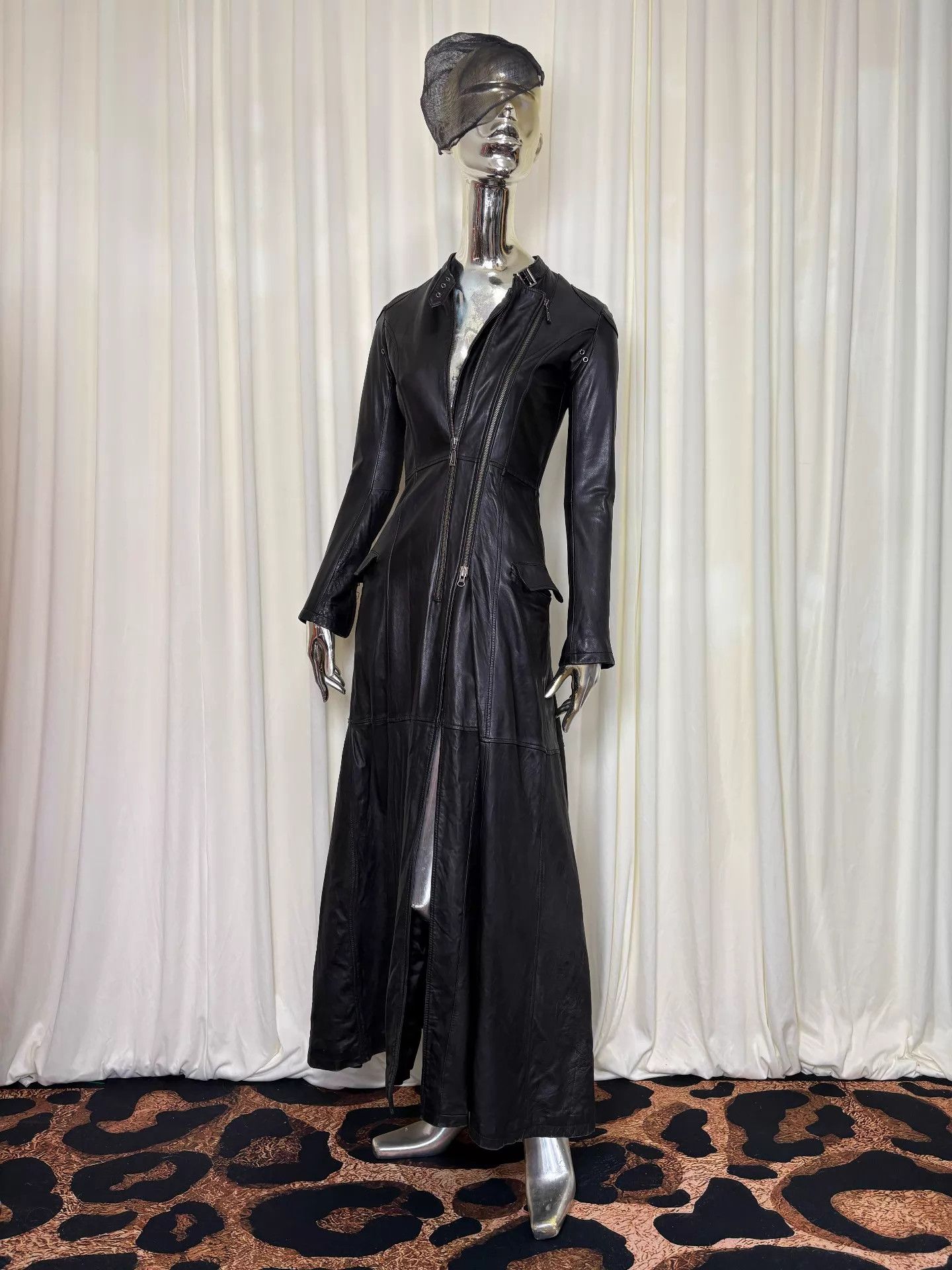 Other Alice Auaa 14AW Vintage Black Leather Bondage 2Zip Long 4 Size S / US 4 / IT 40 - 1 Thumbnail