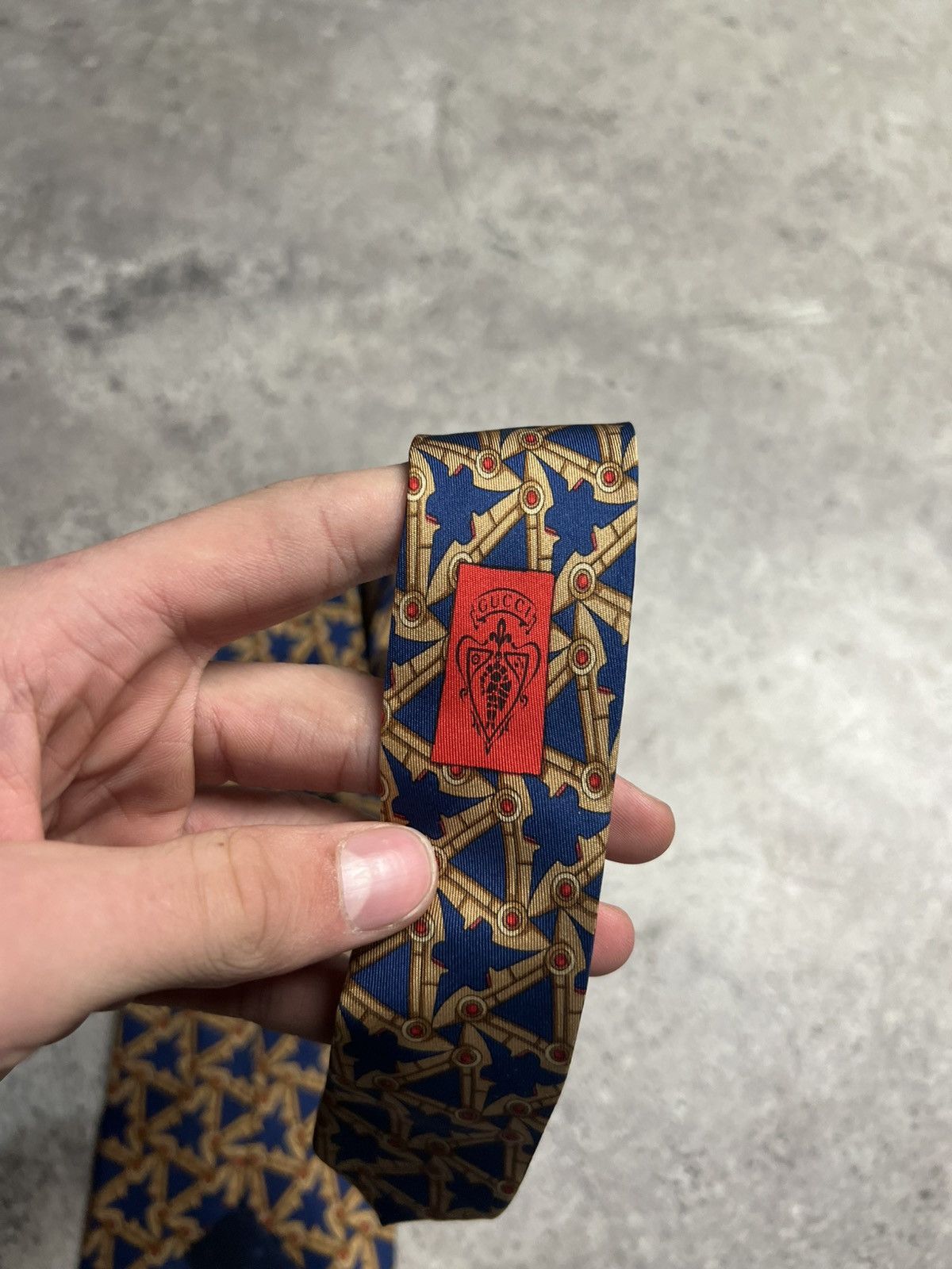 Gucci GUCCI TIE VINTAGE TWILL SILK RARE DESIGN NECKTIE DRESS ITALY Size ONE SIZE - 5 Thumbnail