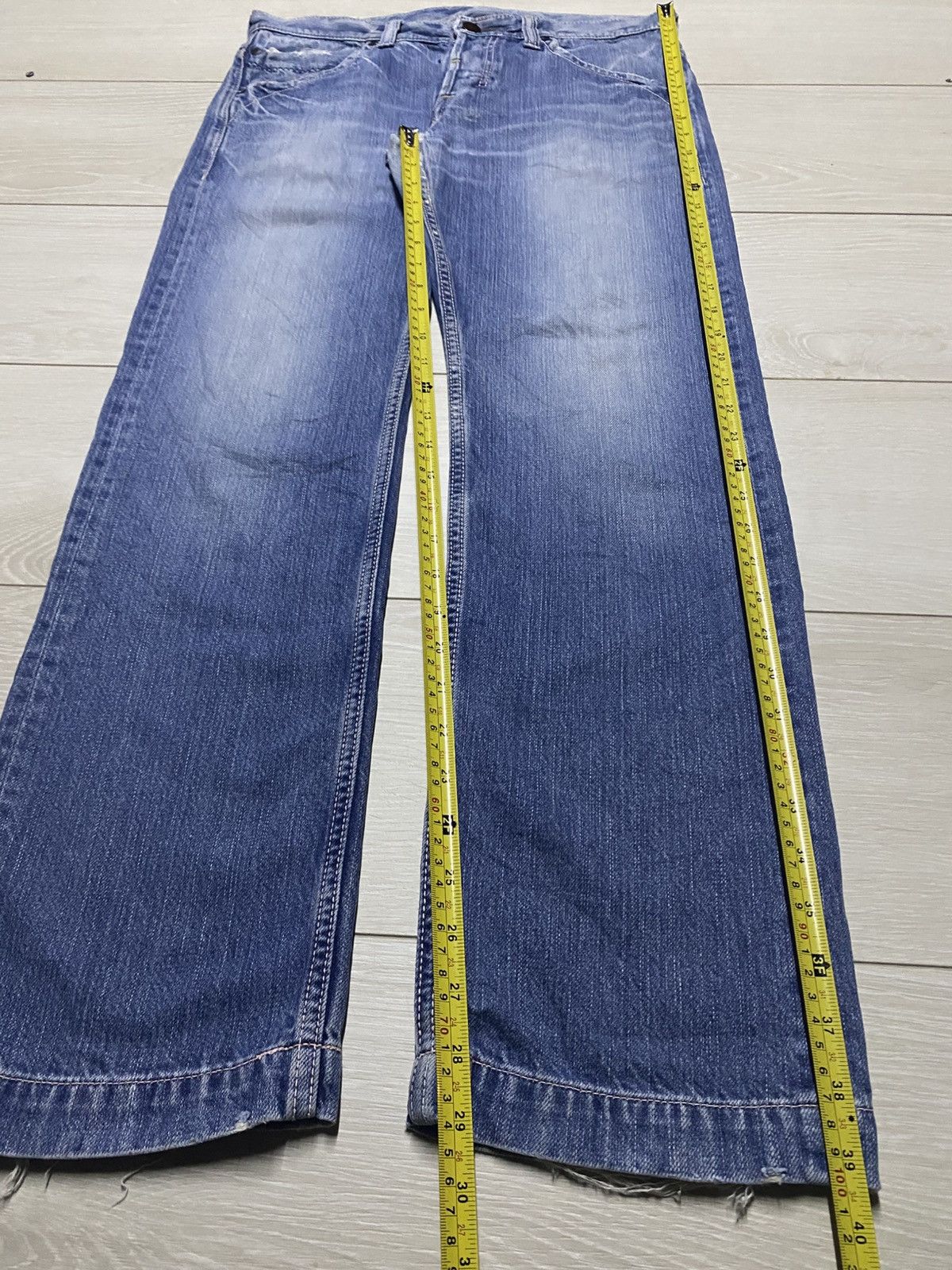 Vintage Japanese Brand Faded Wash Distressed Slim Straight