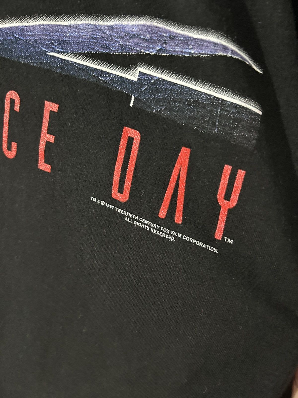 Vintage Independence Day 1997 Vintage promo t-shirt Size US XL / EU 56 / 4 - 3 Thumbnail