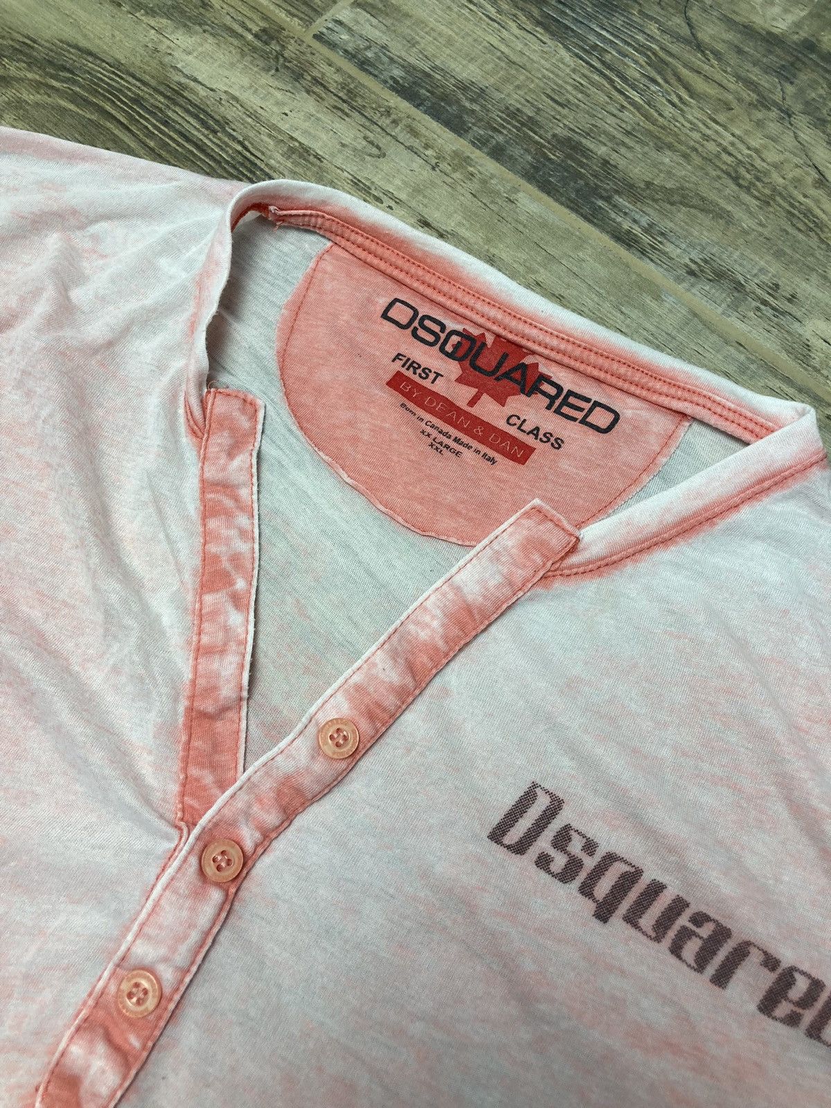 Dsquared2 × Vintage Vintage Dsquared Luxury T-shirt Size US XL / EU 56 / 4 - 4 Thumbnail