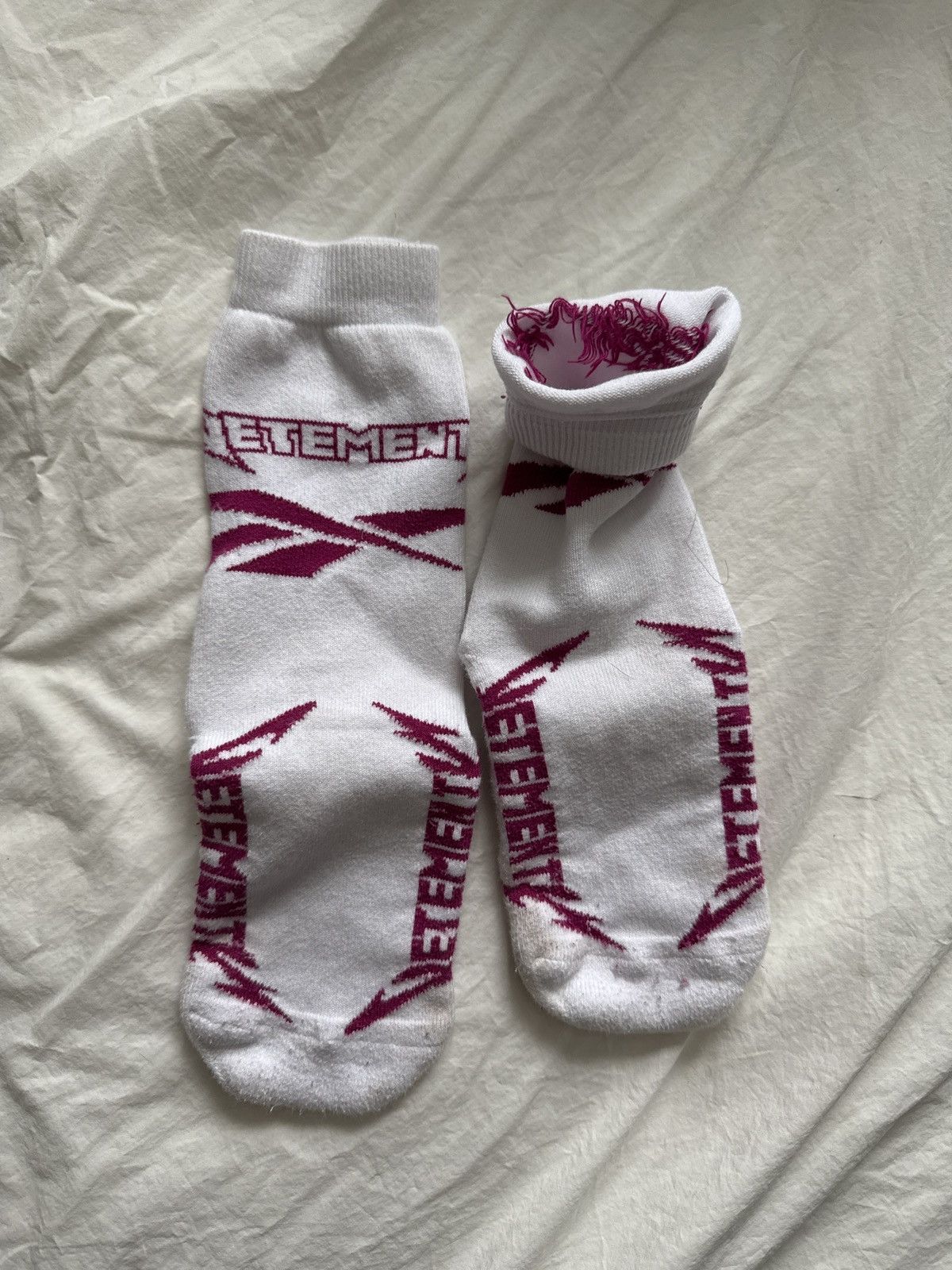 Vetements Pink / White Heavy Metal socks Size ONE SIZE - 1 Thumbnail