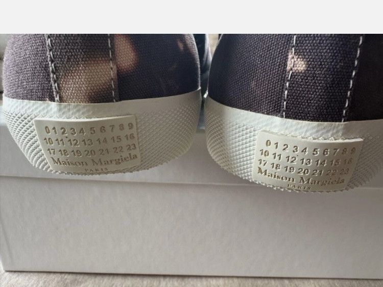 Maison Margiela Maison Margiela 20SS Tabi Tie Dye Pattern Low-cut Sneakers Size US 8 / EU 41 - 9 Thumbnail