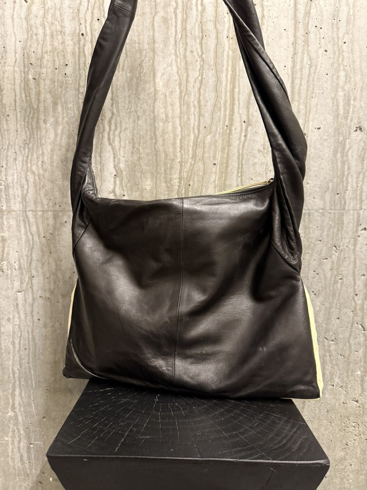 Chanel Chanel Jacket Girl Bag Black/White Size ONE SIZE - 2 Thumbnail