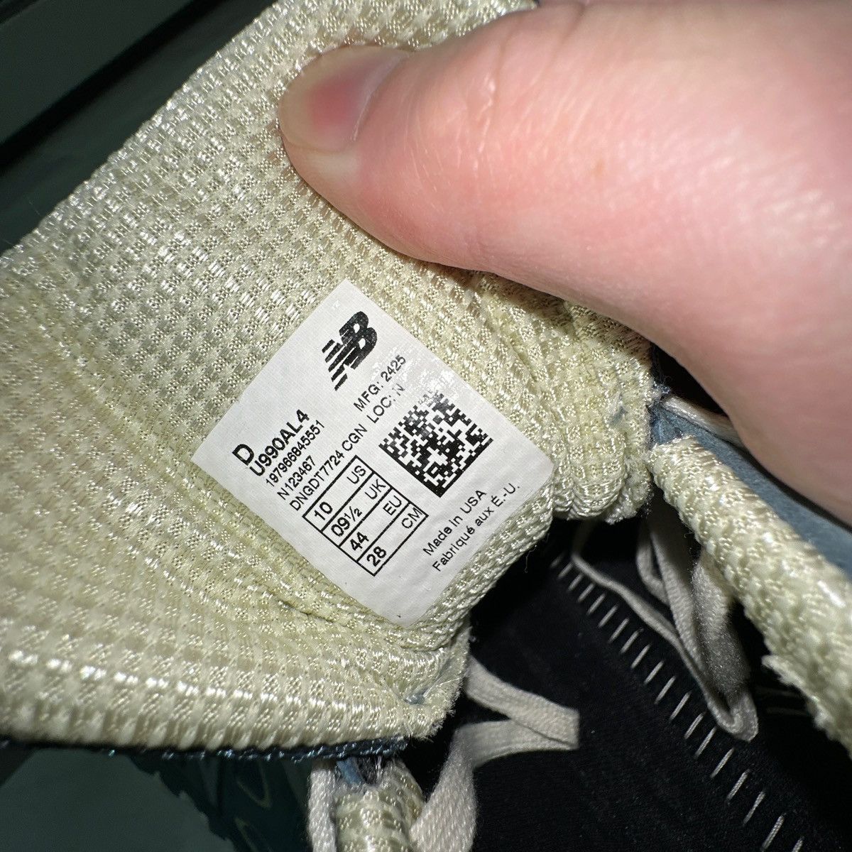 Auralee × New Balance New balance 990v4 x auralee Size US 10 / EU 43 - 8 Thumbnail