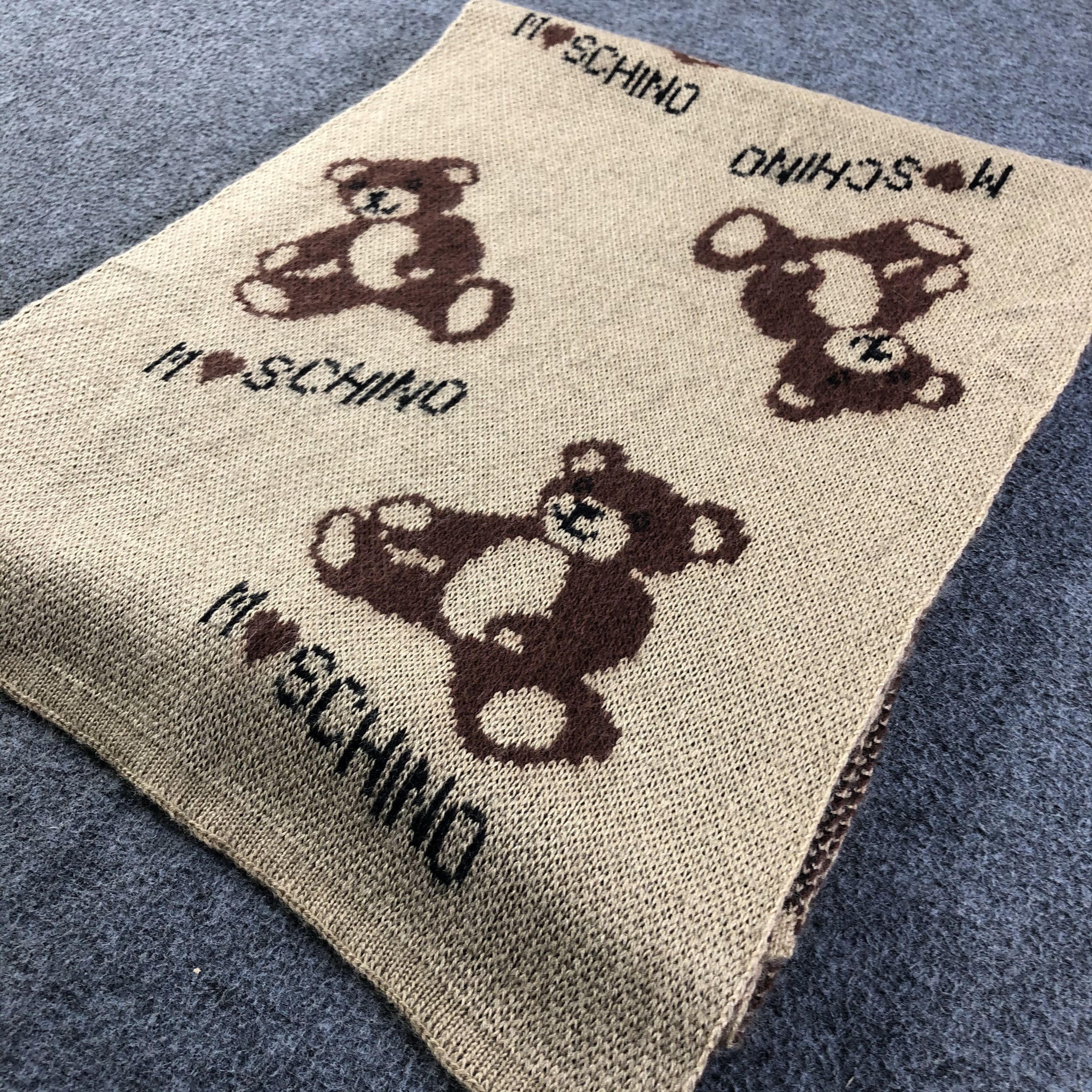 Vintage Vintage Moschino Scarf / Muffler / Neckwear Size ONE SIZE - 3 Thumbnail