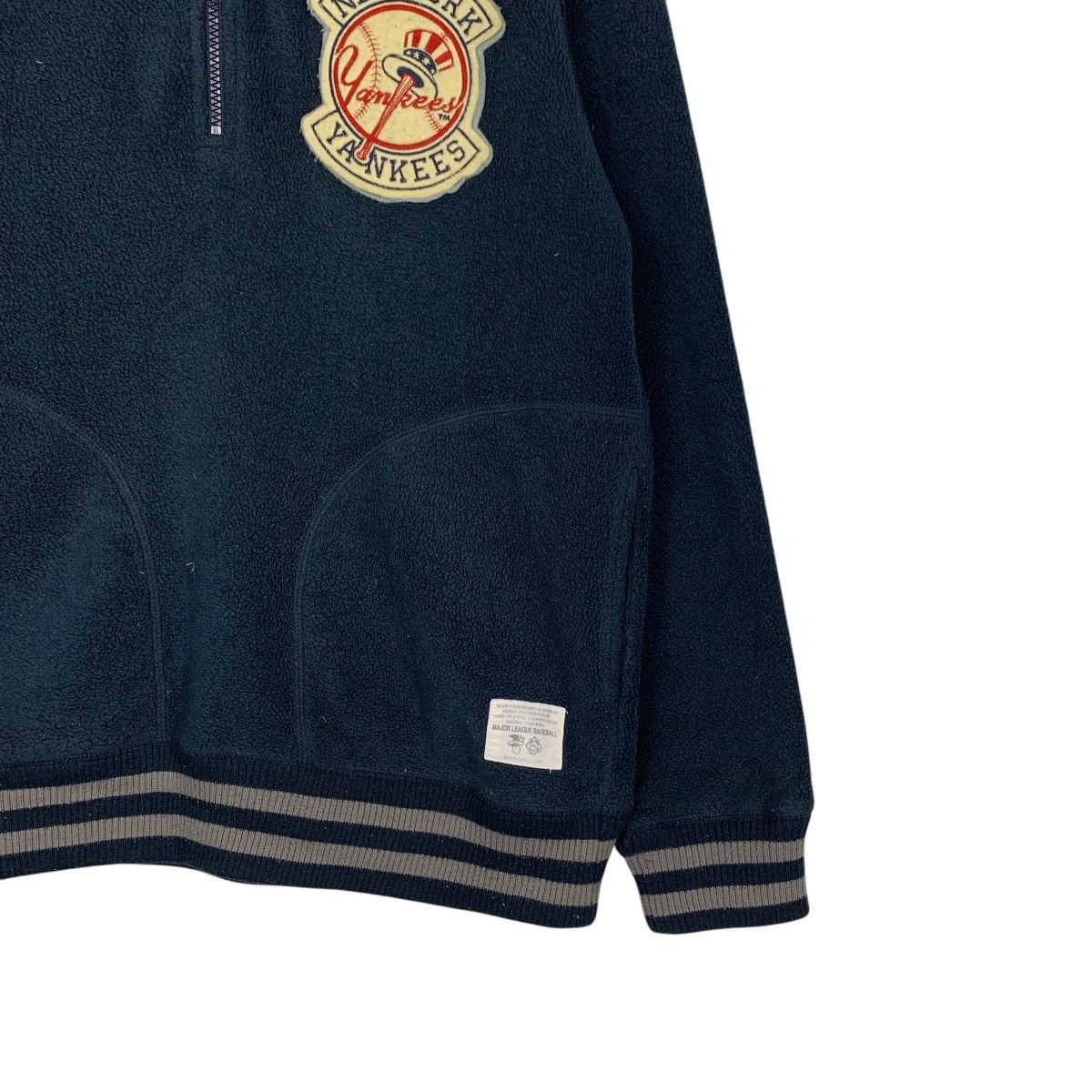 New York Yankees MLB New York Yankees Turtleneck Half Zip Fleece #2525-C114 Size US XL / EU 56 / 4 - 4 Thumbnail