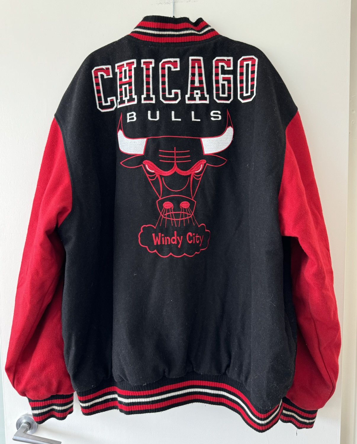 JFF HAMILTON BULLS NBA シカゴ スタジャン ブルゾン Chicago Bulls Jeff Hamilton | Grailed