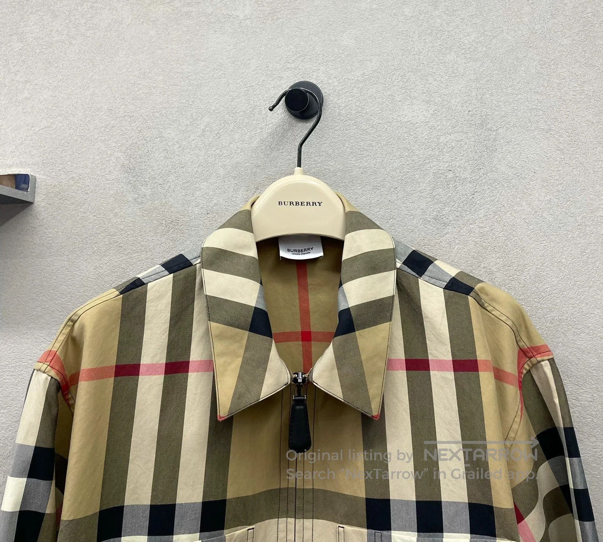 Burberry Burberry Classic Check Shirt Jacket Size S. Size US S / EU 44-46 / 1 - 4 Thumbnail