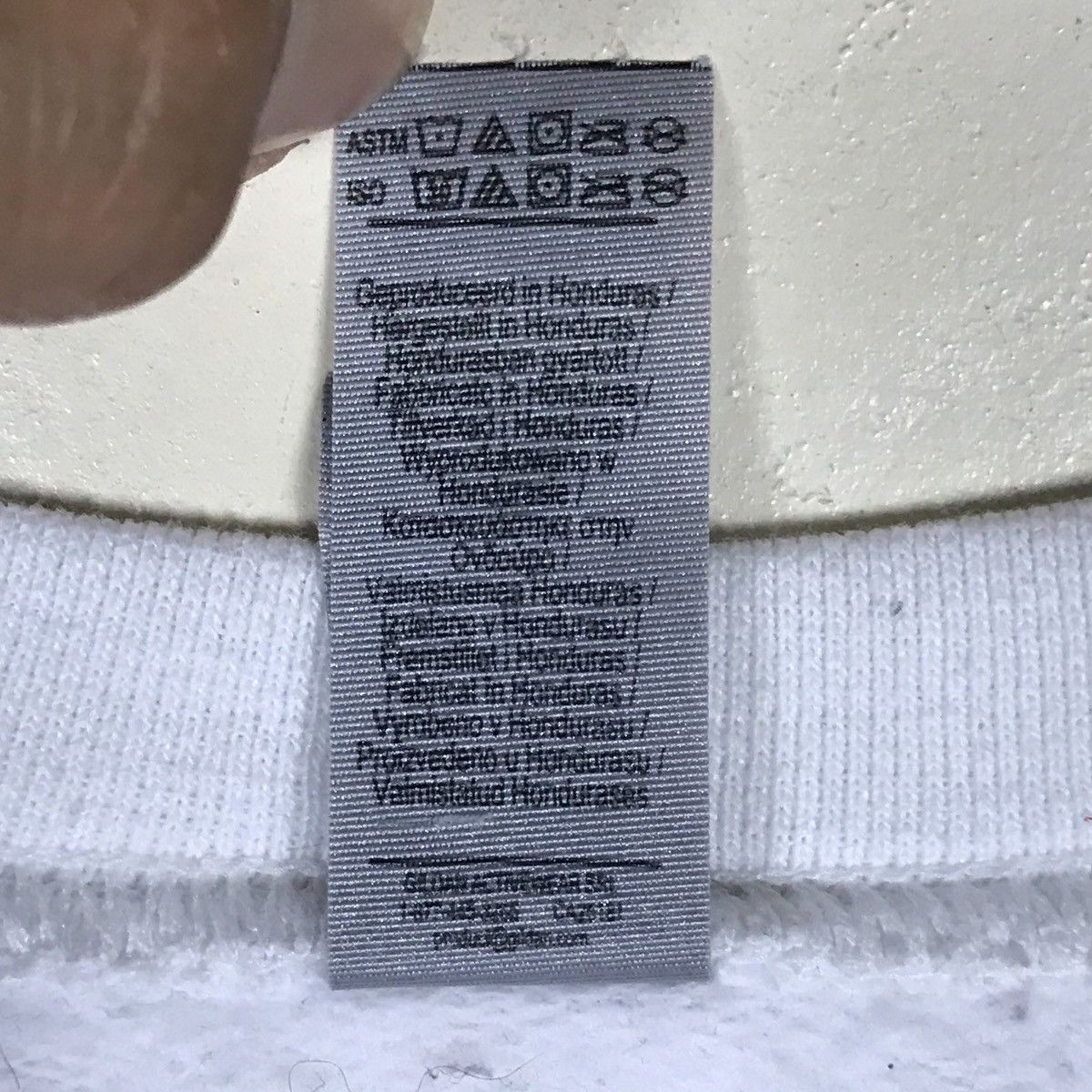 Gildan Vintage Gildan Lake Tahoe Pullover Jumper Sweatshirt Size US L / EU 52-54 / 3 - 8 Thumbnail