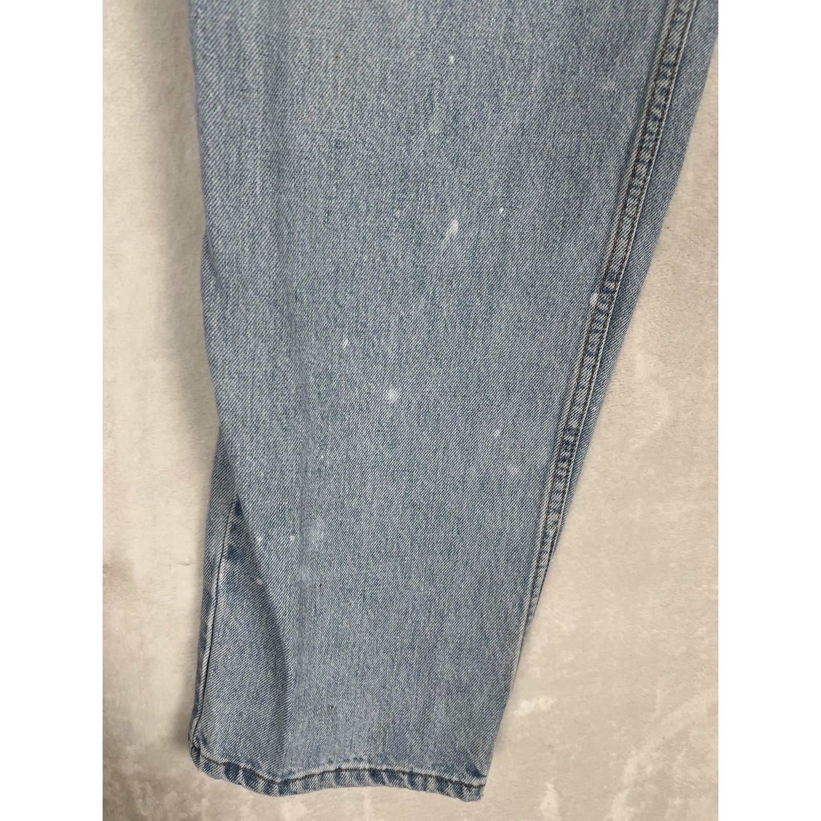 Levi's VTG Levis 550 Jeans Mens 36x34 Blue Light Wash Relaxed Fit T Size US 36 / EU 52 - 2 Thumbnail