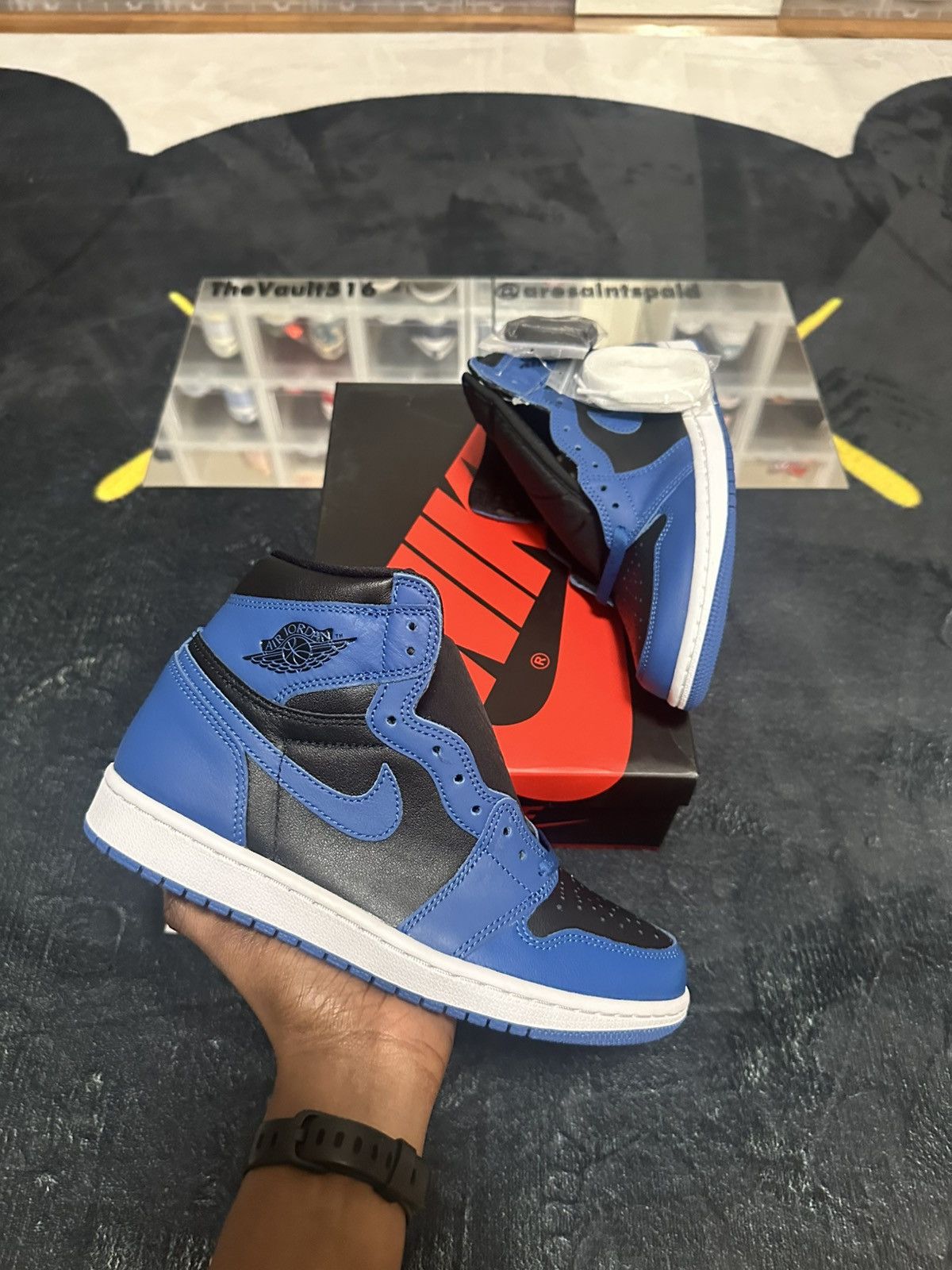 Jordan Brand Air Jordan 1 High Retro “Marina Blue” SIZE 7.5M Size US 7.5 / EU 40-41 - 1 Thumbnail