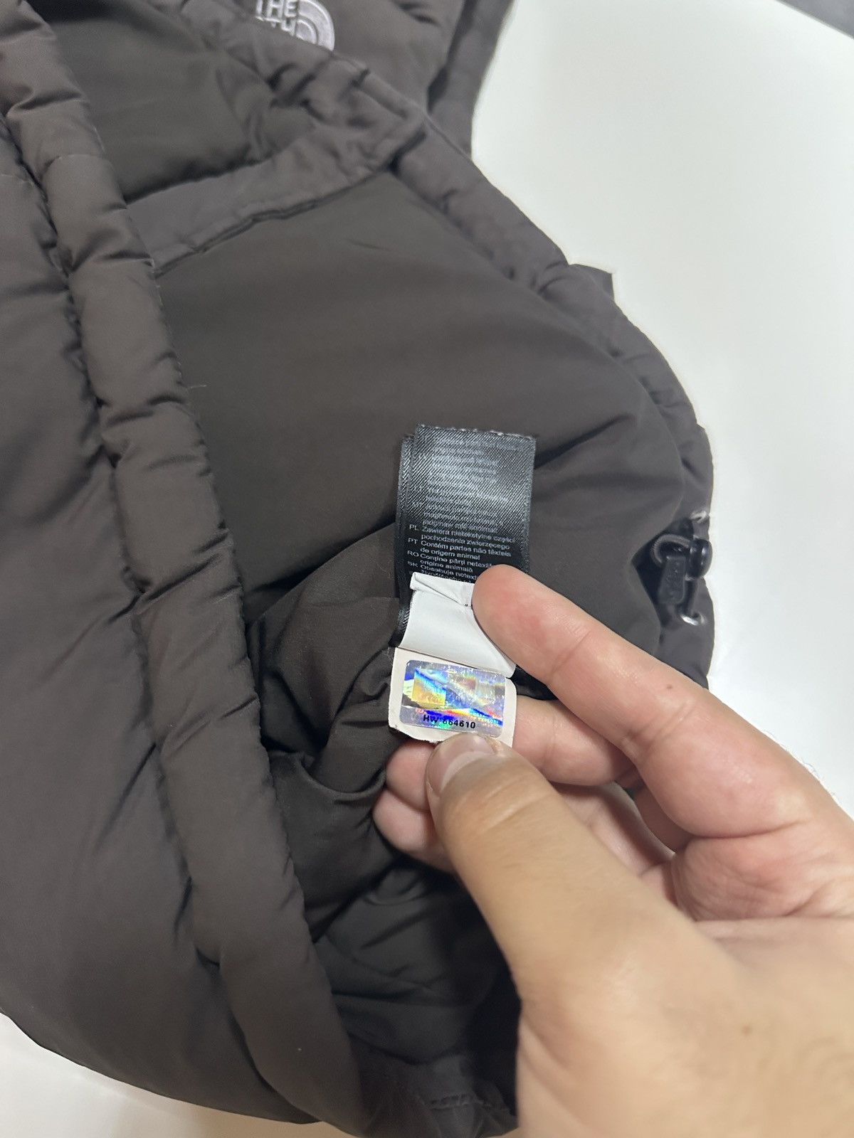 The North Face THE NORTH FACE 700 NUPTSE PUFFER VEST WOMEN BROWN SIZE XS Size XS / US 0-2 / IT 36-38 - 9 Thumbnail