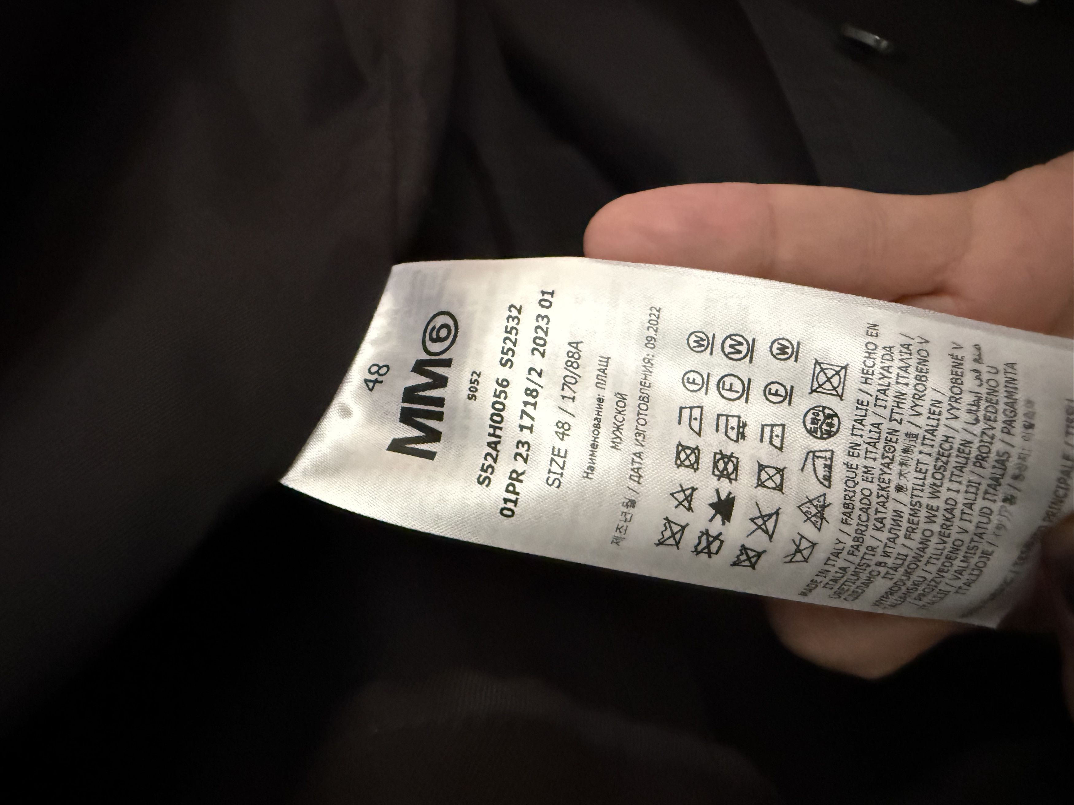 MM6 MM6 Maison Margiela Men's Trench Coat in Black Size US M / EU 48-50 / 2 - 6 Thumbnail