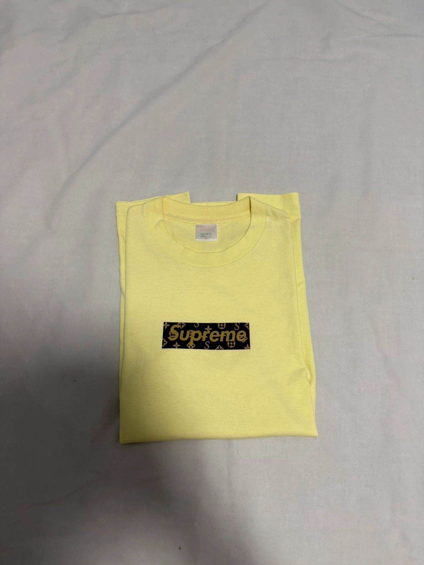 Supreme Yellow Short Sleeve Graphic T-Shirt Size M Size US M / EU 48-50 / 2 - 1 Thumbnail