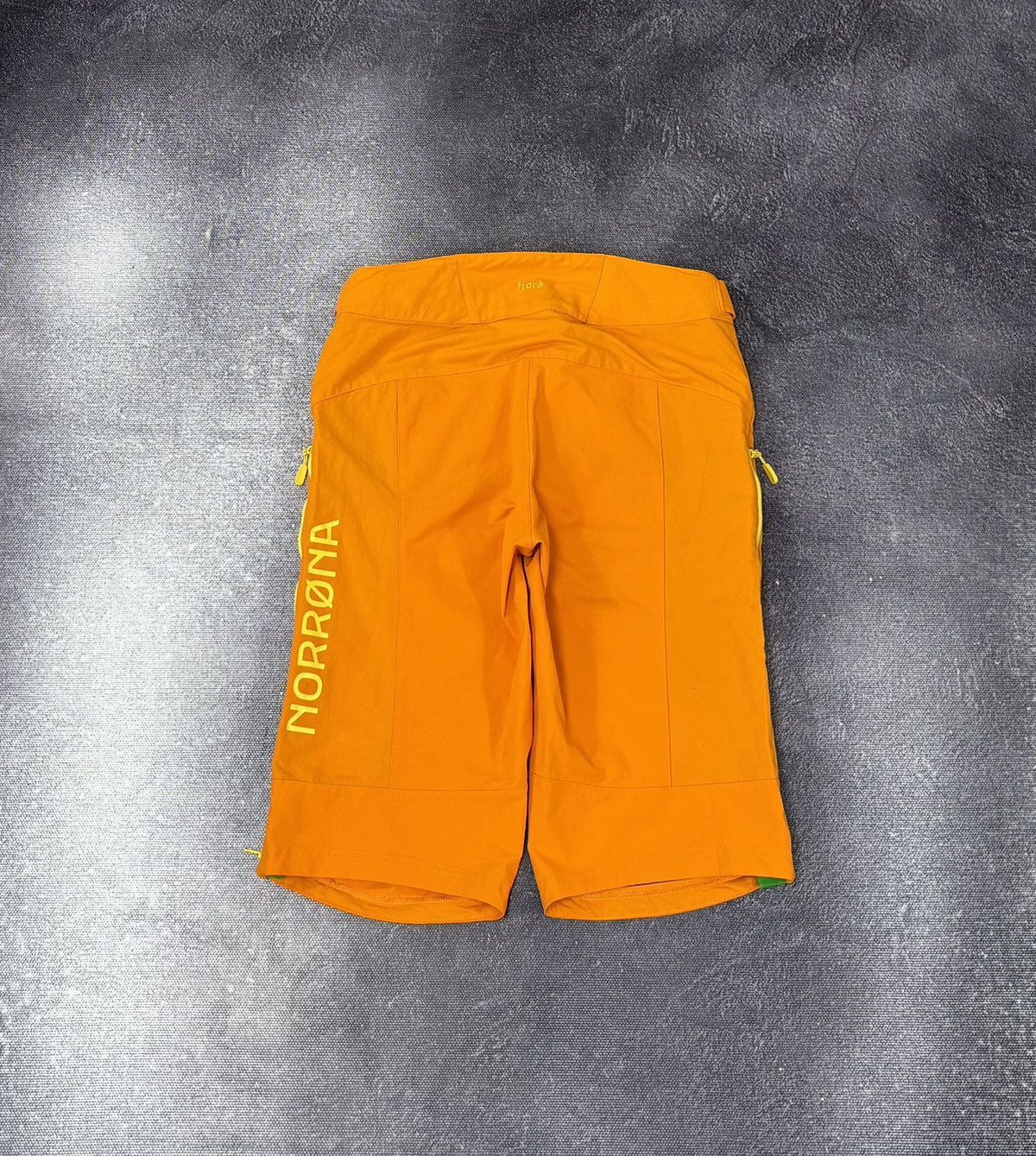 Norrona Norrona Fjora Flex1 Women’s Pure Orange Outdoor Shorts Size 30" / US 8 / IT 44 - 2 Thumbnail
