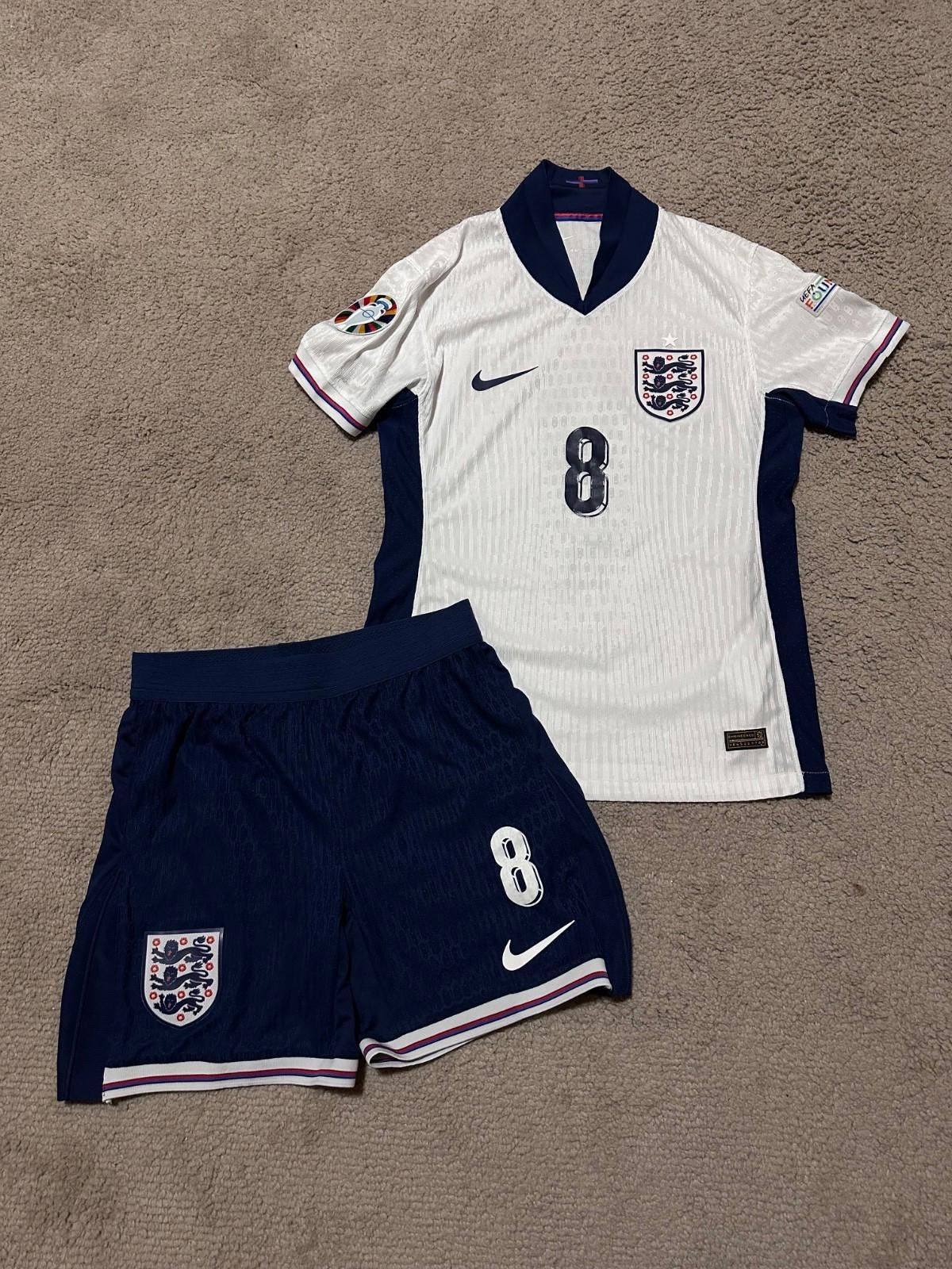 Nike #8 ARNOLD Nike England 2024/25 Home Football Shirt Sz S Size ONE SIZE - 1 Thumbnail