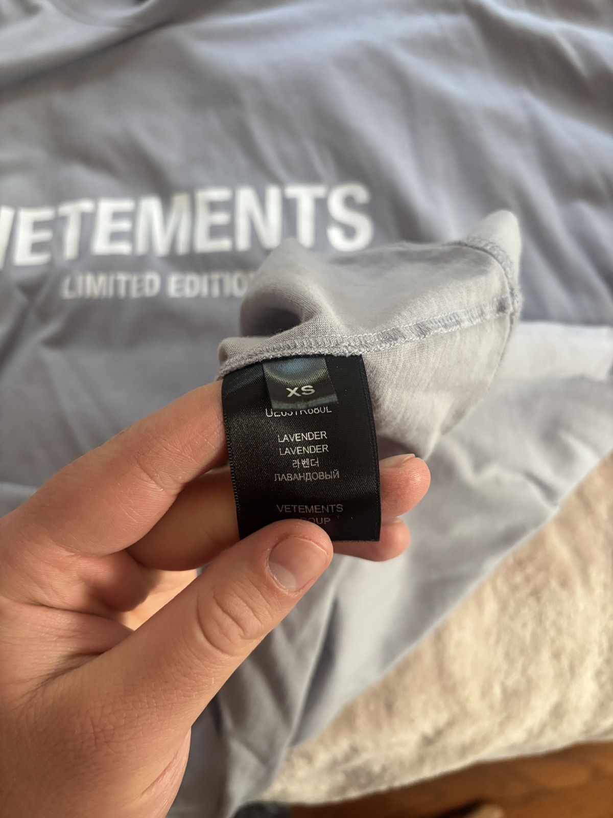 Vetements Vetements lavender tee Size US XL / EU 56 / 4 - 3 Thumbnail