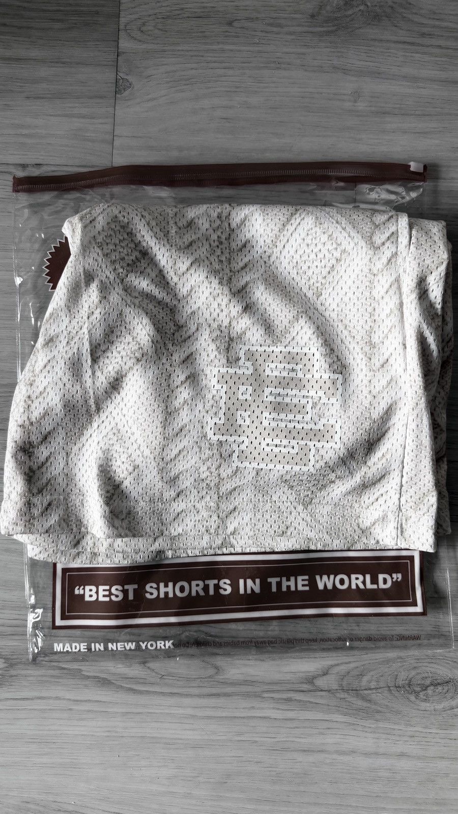 Eric Emanuel NWT ERIC EMANUEL SHORTS MAY 2026 RELEASE SIZE SMALL Size US 28 / EU 44 - 10 Thumbnail