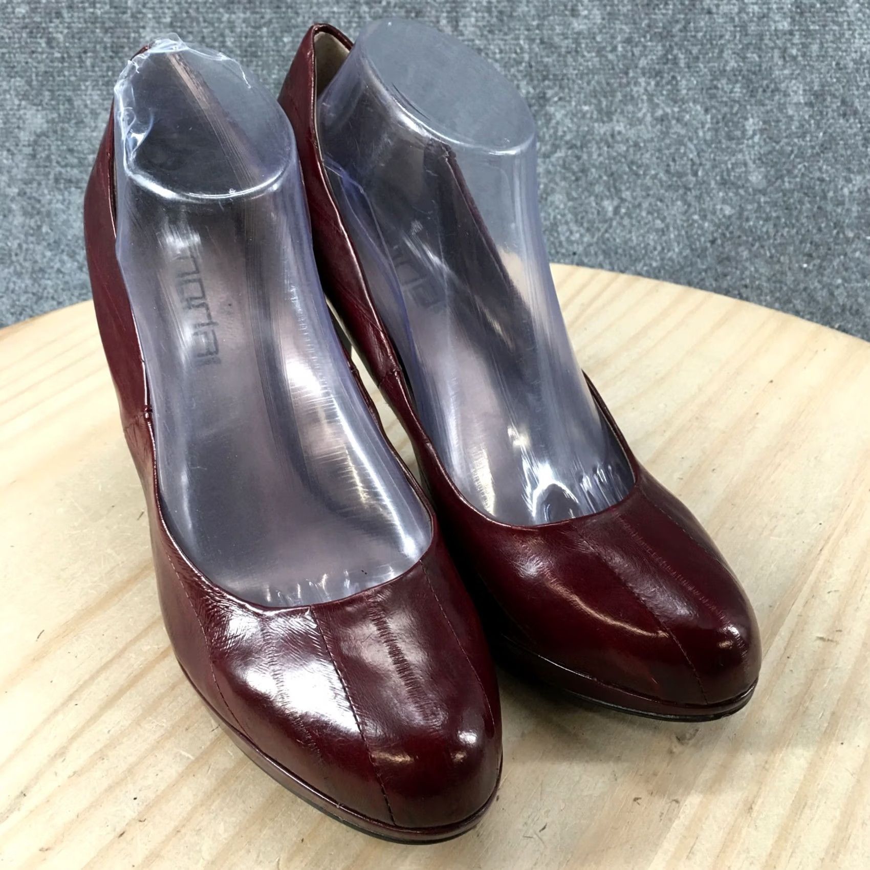 Vintage Moda Spana Womens 10 M Dress Pump High Heels Slip On Red Faux Leather Shoe Size L / US 10 / IT 46 - 3 Thumbnail