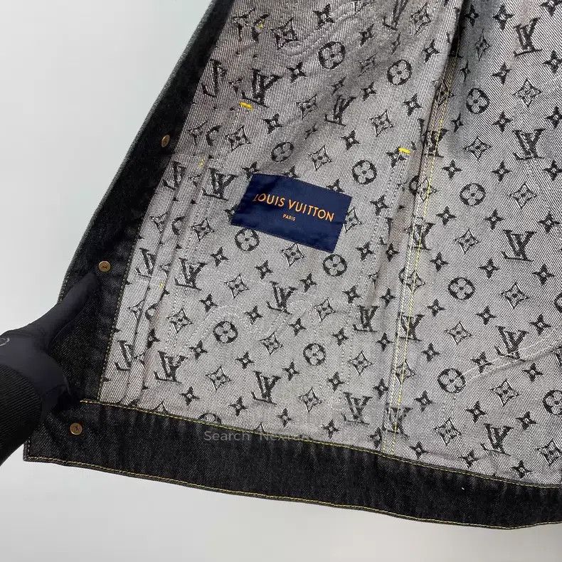 Louis Vuitton Louis Vuitton Blue denim jacket with full logo patchwork j Size US S / EU 44-46 / 1 - 5 Thumbnail