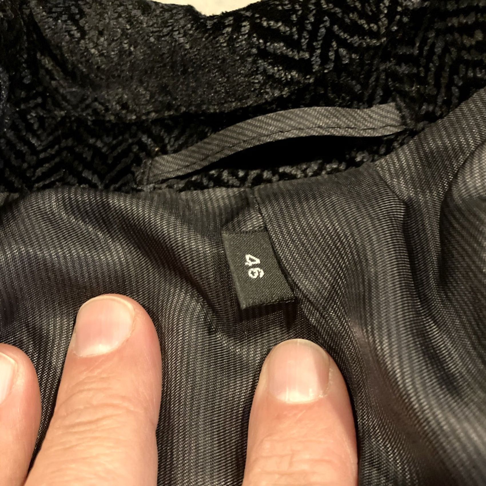 Armani VINTAGE ARMANI COLLEZIONI Blazer Black Velvet Herringbone Pattern US 46 Size 46R - 3 Thumbnail