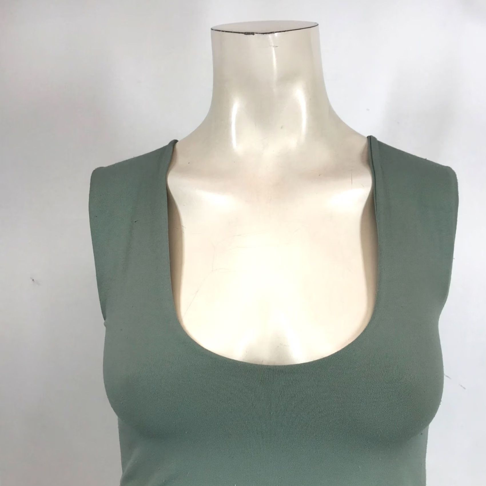 Vintage INTIMATELY FREE PEOPLE - WOMEN'S M/L - GREEN SLEEVELESS SCOOP NECK CROP TOP - PRE-OWNED GOOD Size M / US 6-8 / IT 42-44 - 2 Thumbnail