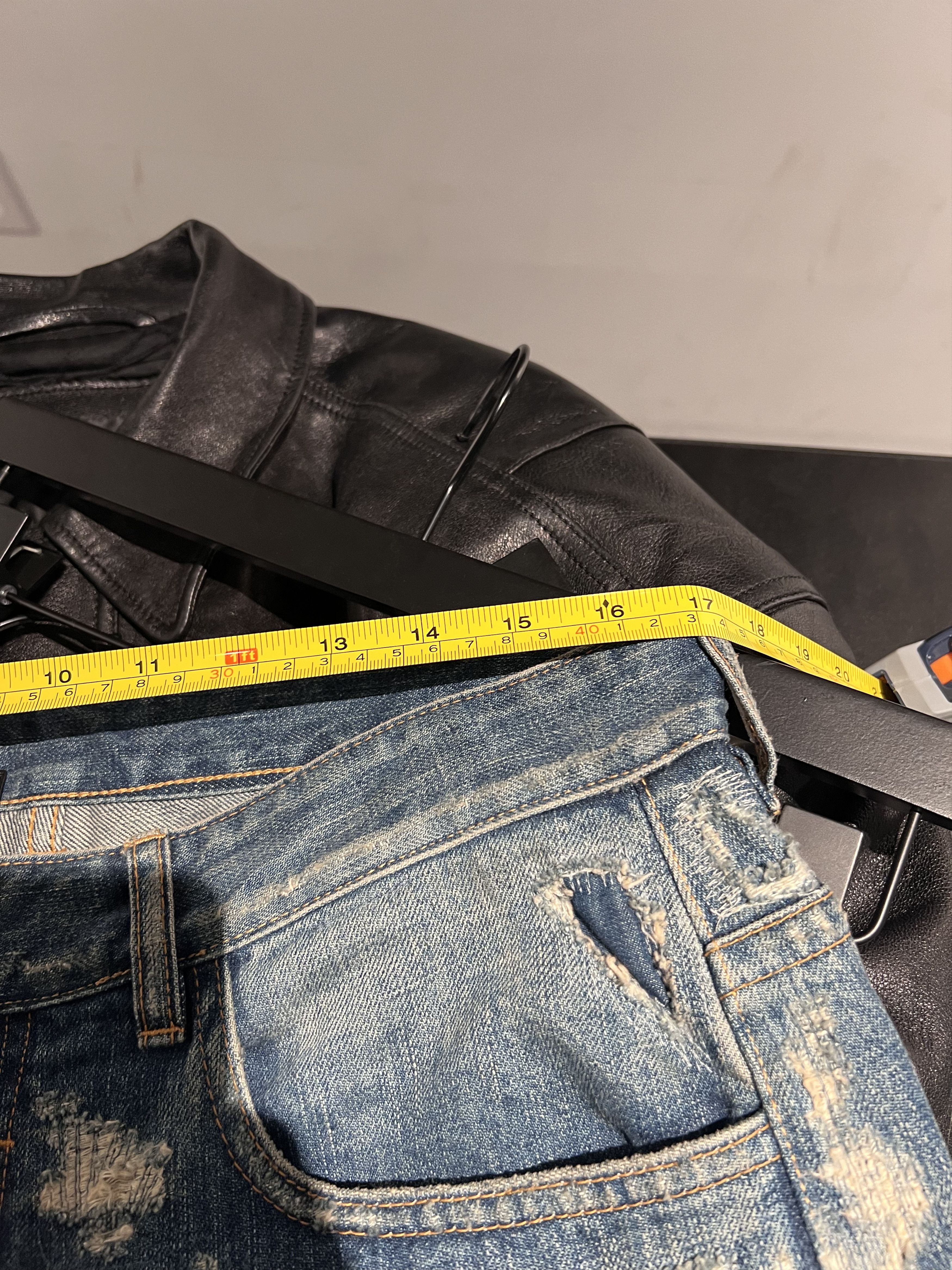 Givenchy Givenchy Distressed Boro Denim Size US 33 - 9 Thumbnail