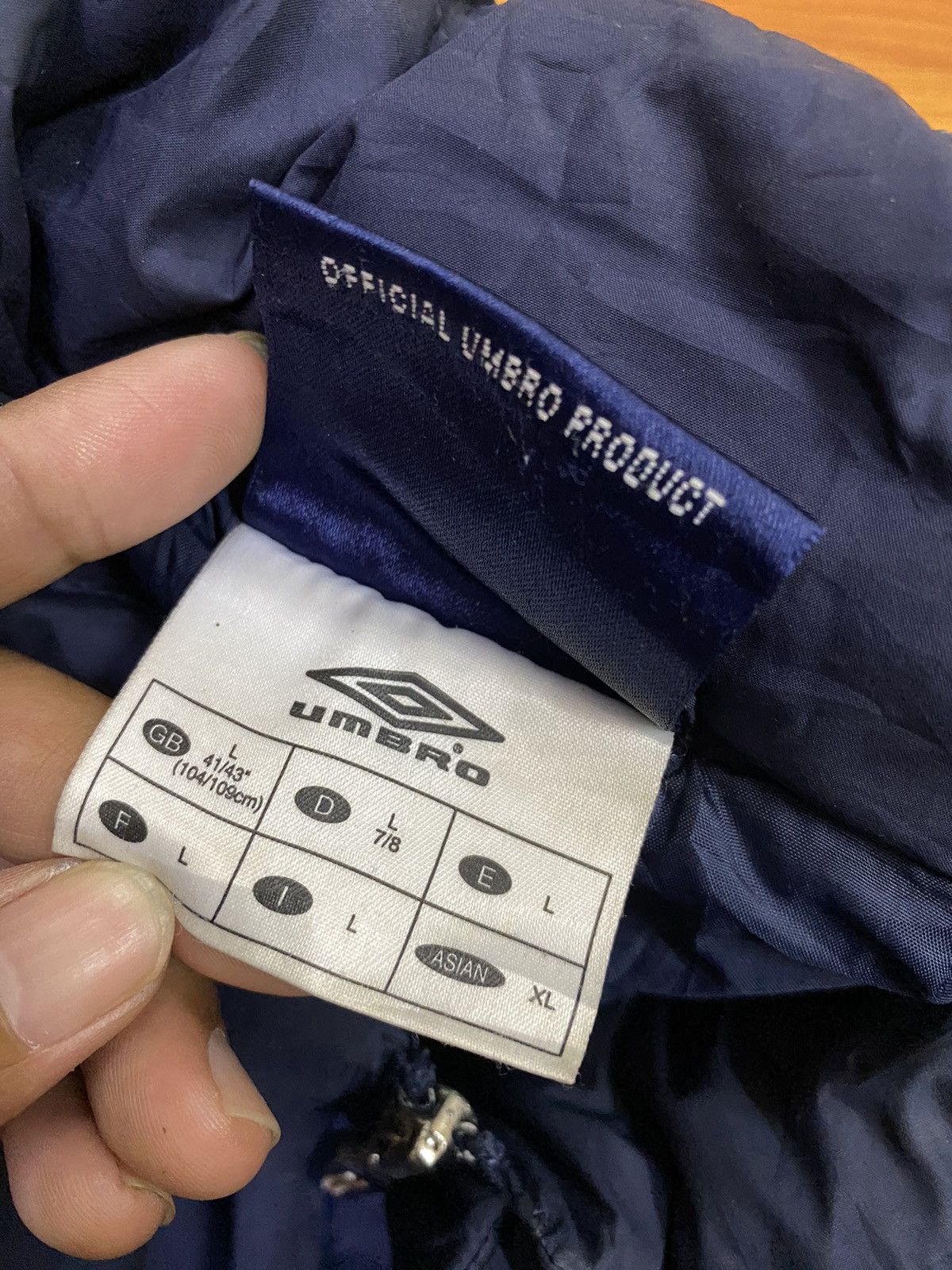 Umbro Umbro England Official Product Puffer Jacket Size US L / EU 52-54 / 3 - 7 Thumbnail