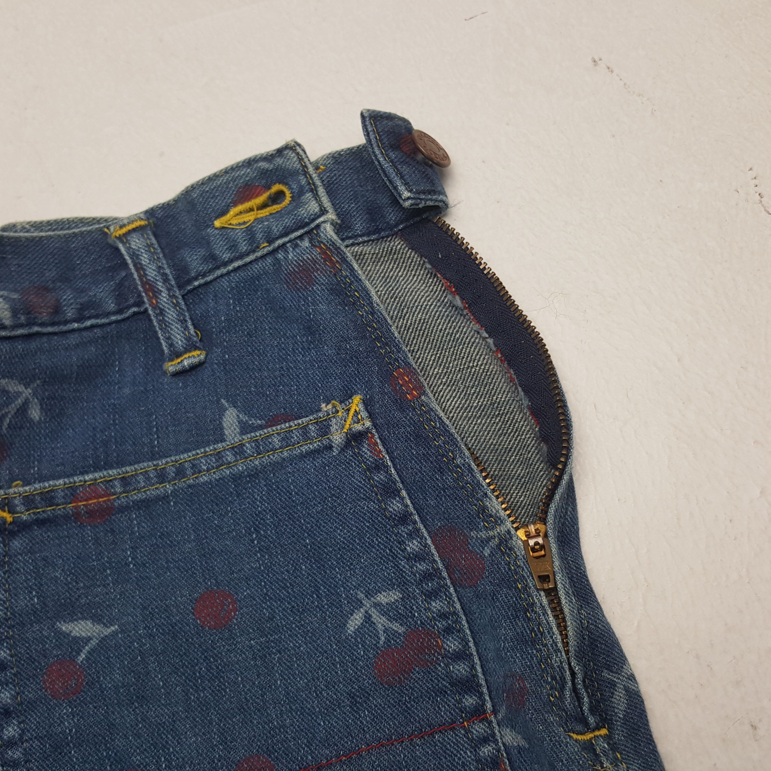Hysteric Glamour × Japanese Brand × Vintage Vintage Hysteric Glamour Japanese Brand Denim Skirt Size 24" / US 00 / IT 34 - 8 Thumbnail