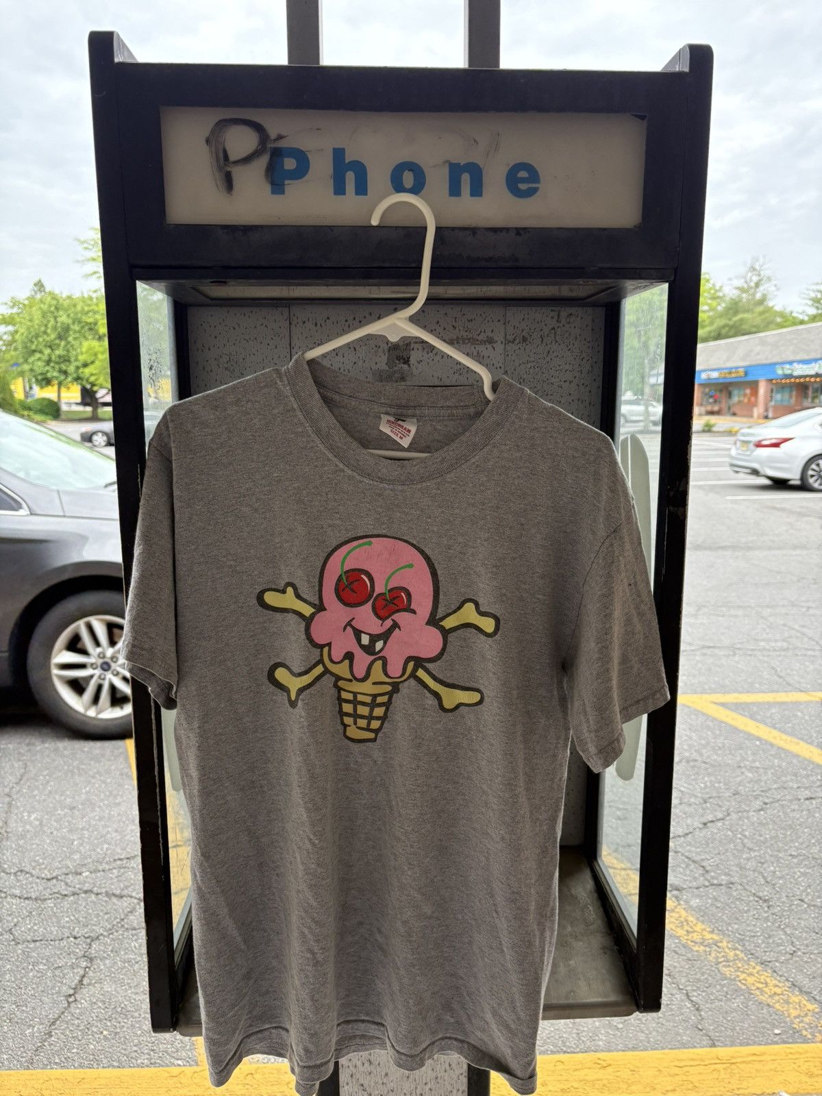Icecream Cones and Bones Tee Size US M / EU 48-50 / 2 - 1 Thumbnail