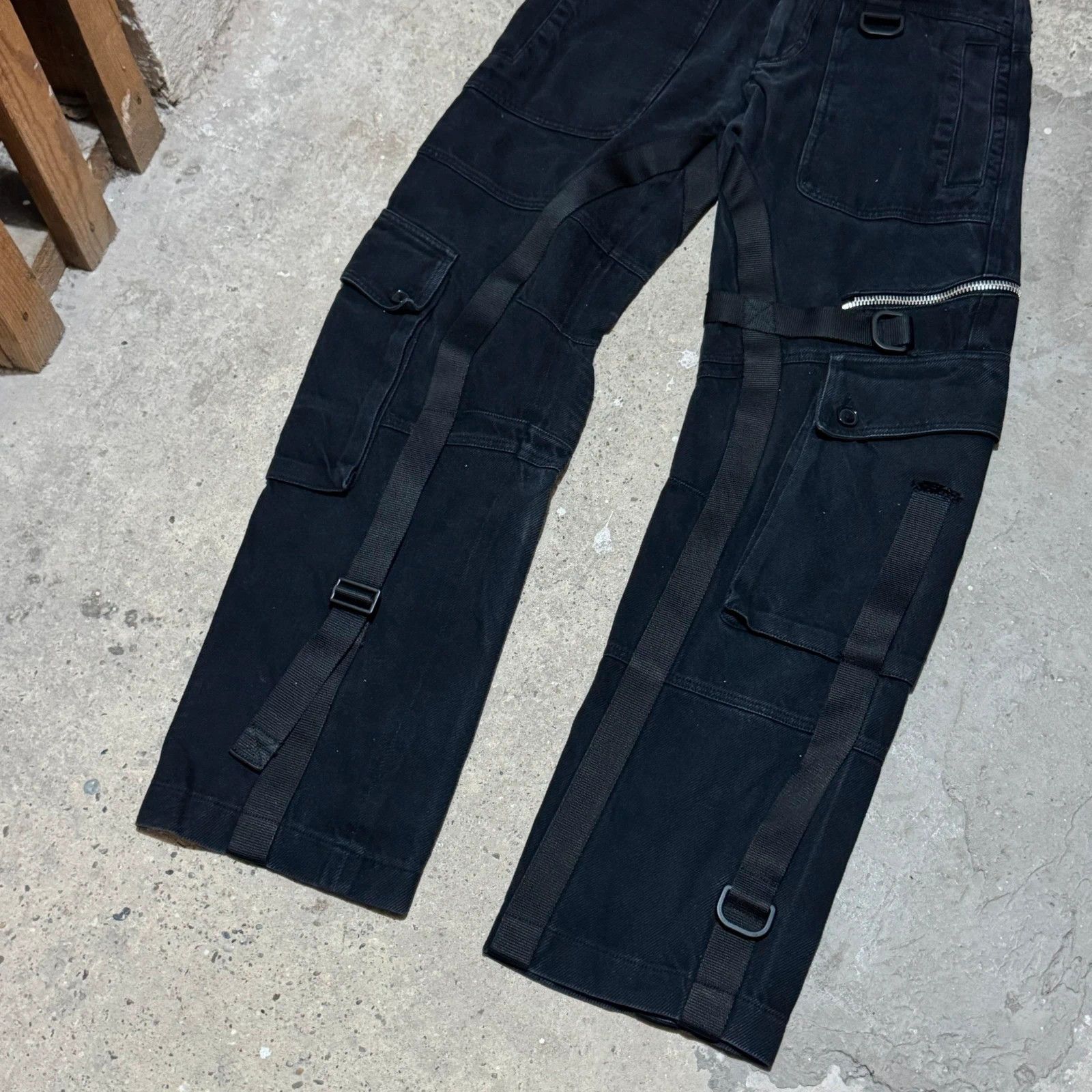 Dolce & Gabbana F/W 2003 Dolce Gabbana bondage cargo pants Size US 27 - 4 Thumbnail