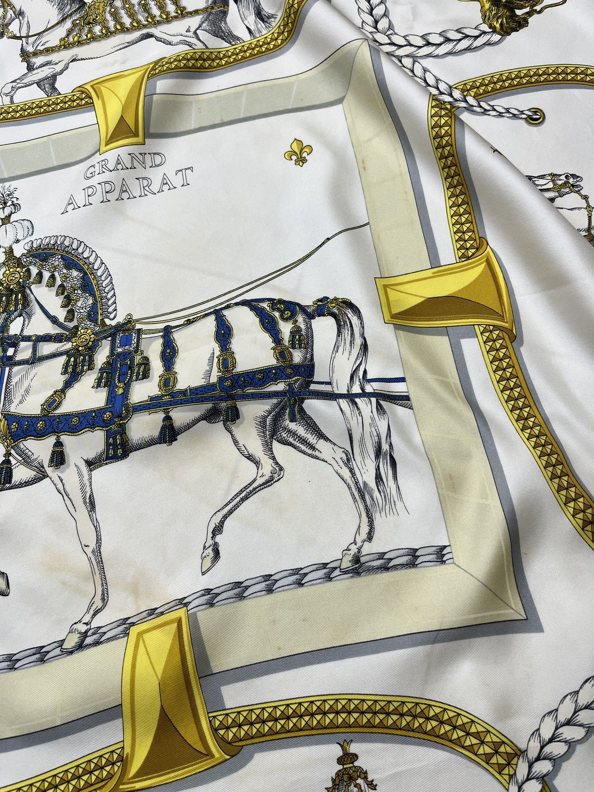 Hermes 💥💥🔥STEALS HERMES SILK SCARF Size ONE SIZE - 16 Thumbnail