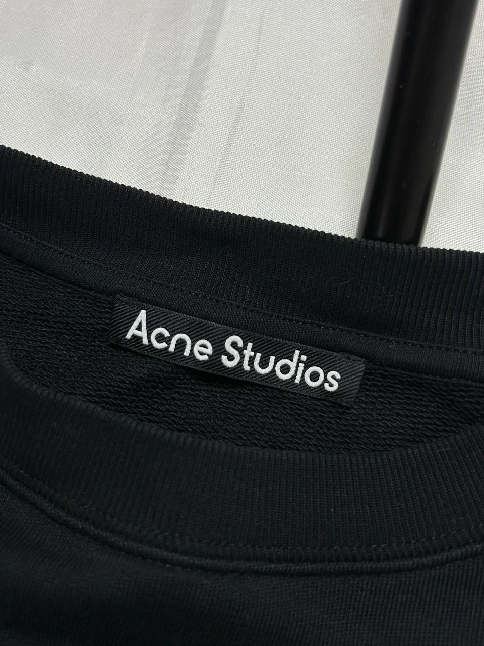Acne Studios Acne Studios Long Sleeve with Large Vintage Gold Logo Size US L / EU 52-54 / 3 - 5 Thumbnail