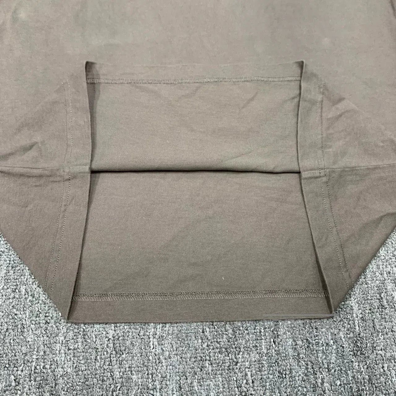 Balenciaga Balenciaga Brown Logo Short Sleeve XS. Size US XS / EU 42 / 0 - 8 Thumbnail