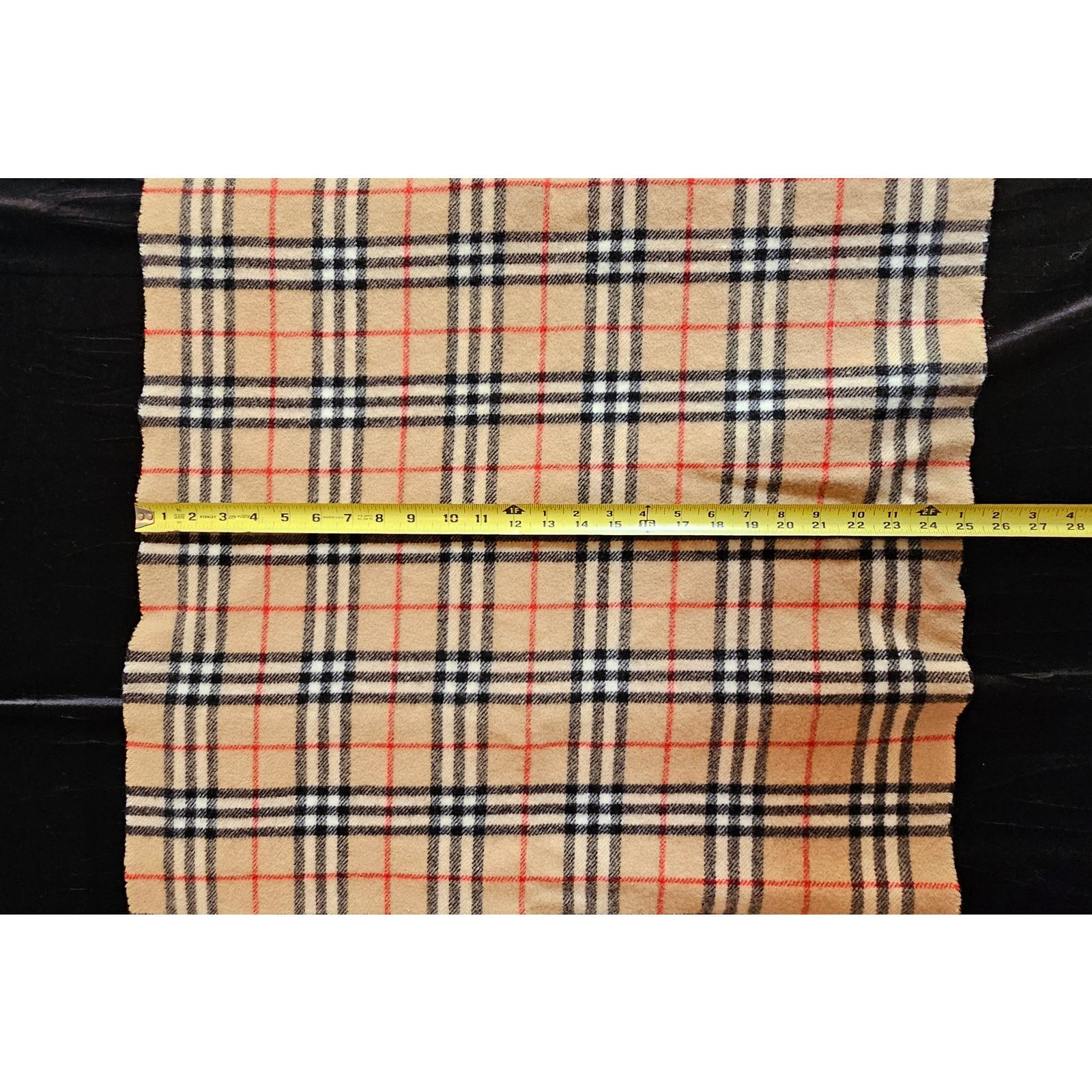 Burberry BURBERRYs of London 100% New Wool BEIGE Shawl Nova Check Size ONE SIZE - 8 Thumbnail