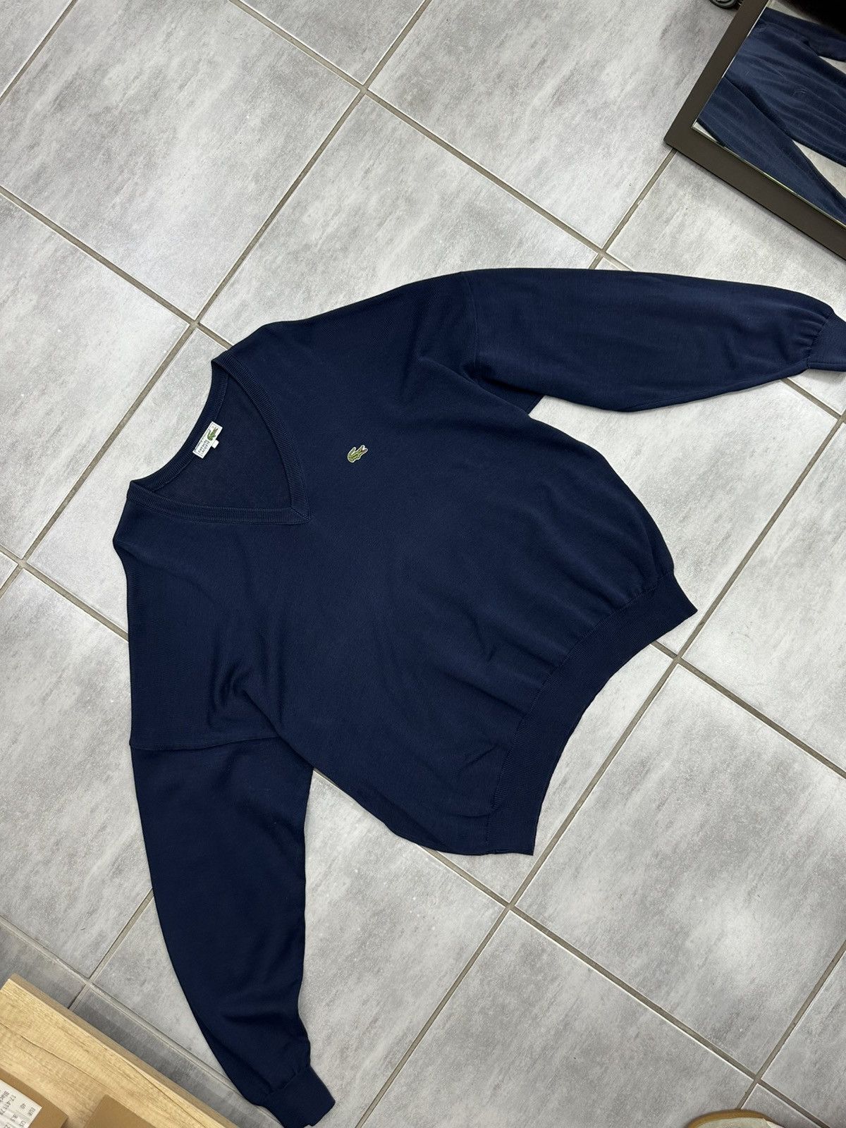 Lacoste 90S Vintage Lacoste Blue V Neck Sweater Jumper Old Money Size US XL / EU 56 / 4 - 3 Thumbnail