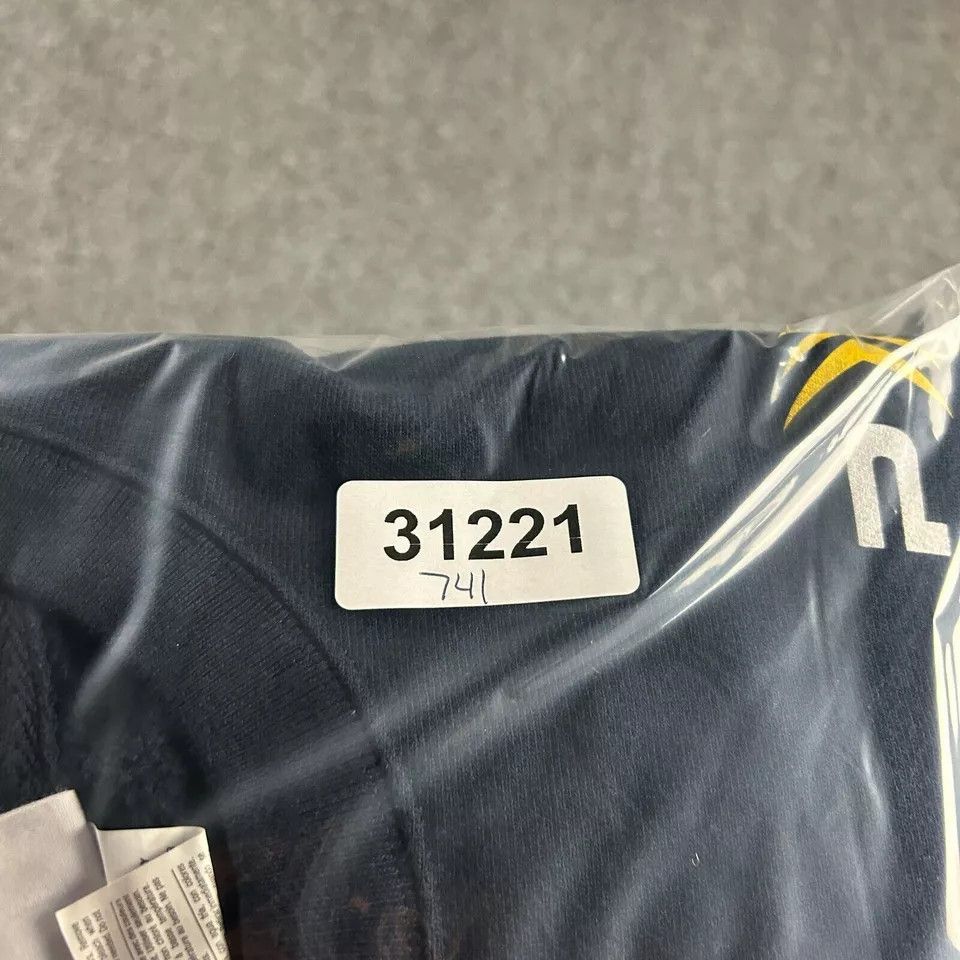 Champion Champion Sweatshirt Adults Small Crew Neck Reverse Weave Size US S / EU 44-46 / 1 - 9 Thumbnail