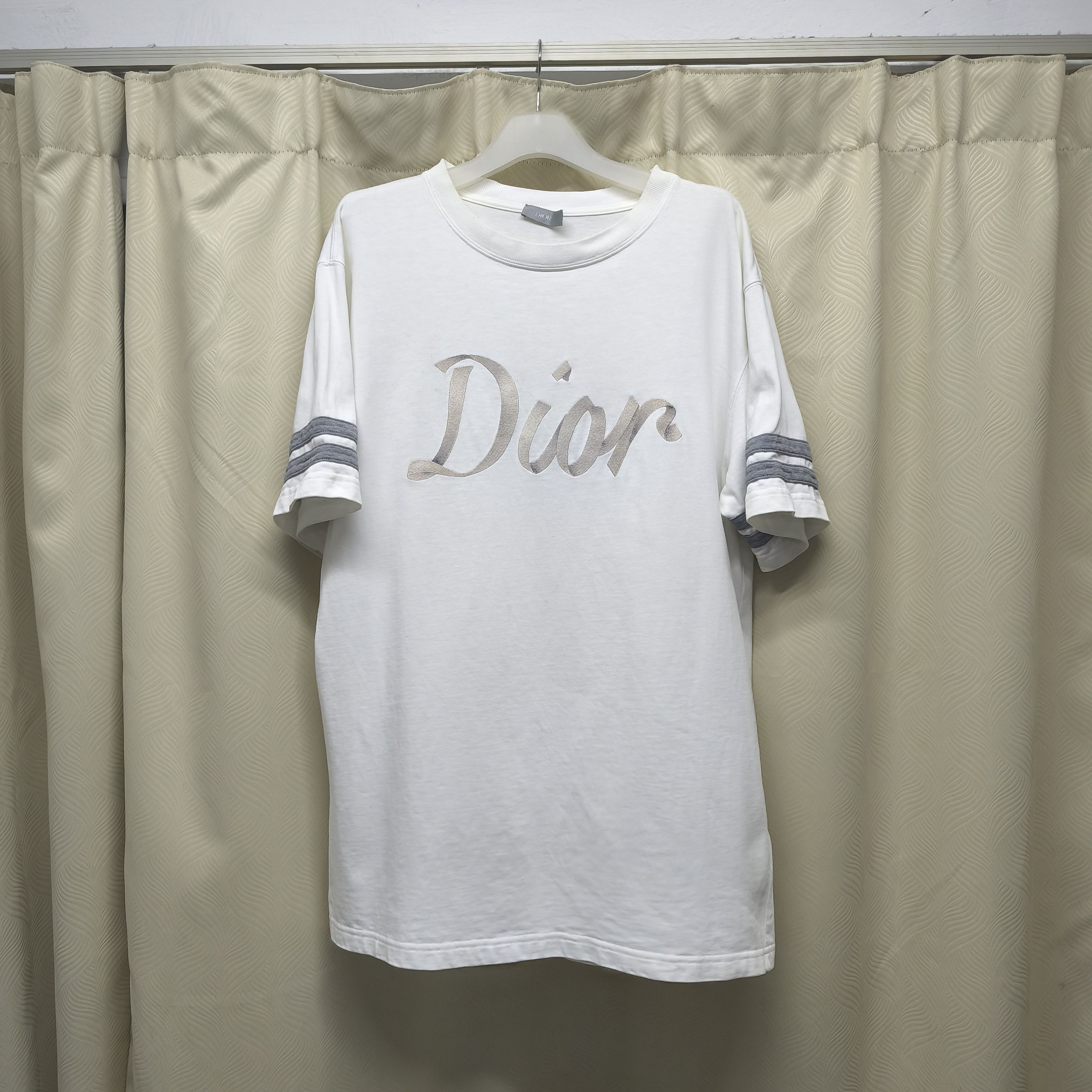Dior Dior 22SS Relaxed Fit Ribbon Logo T-Shirt White Size US L / EU 52-54 / 3 - 16 Thumbnail