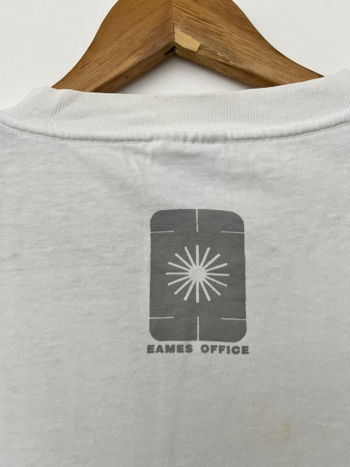 Vintage Vintage 90s Eames Office Furniture Mid Century T shirt Size US XS / EU 42 / 0 - 5 Thumbnail