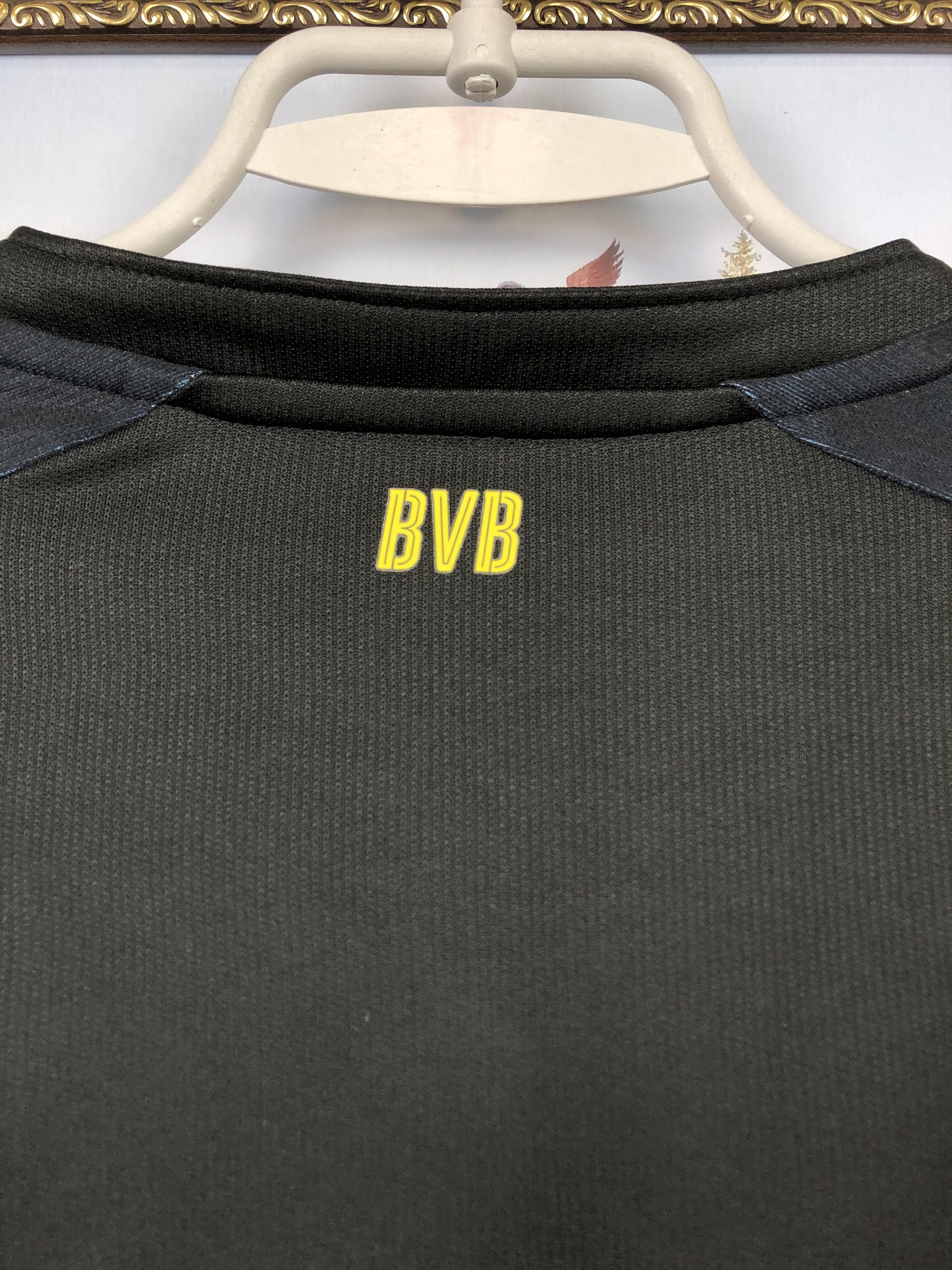 Puma Borussia Dortmund Football Shirt Long Sleeve Jersey Rare Size US M / EU 48-50 / 2 - 18 Thumbnail